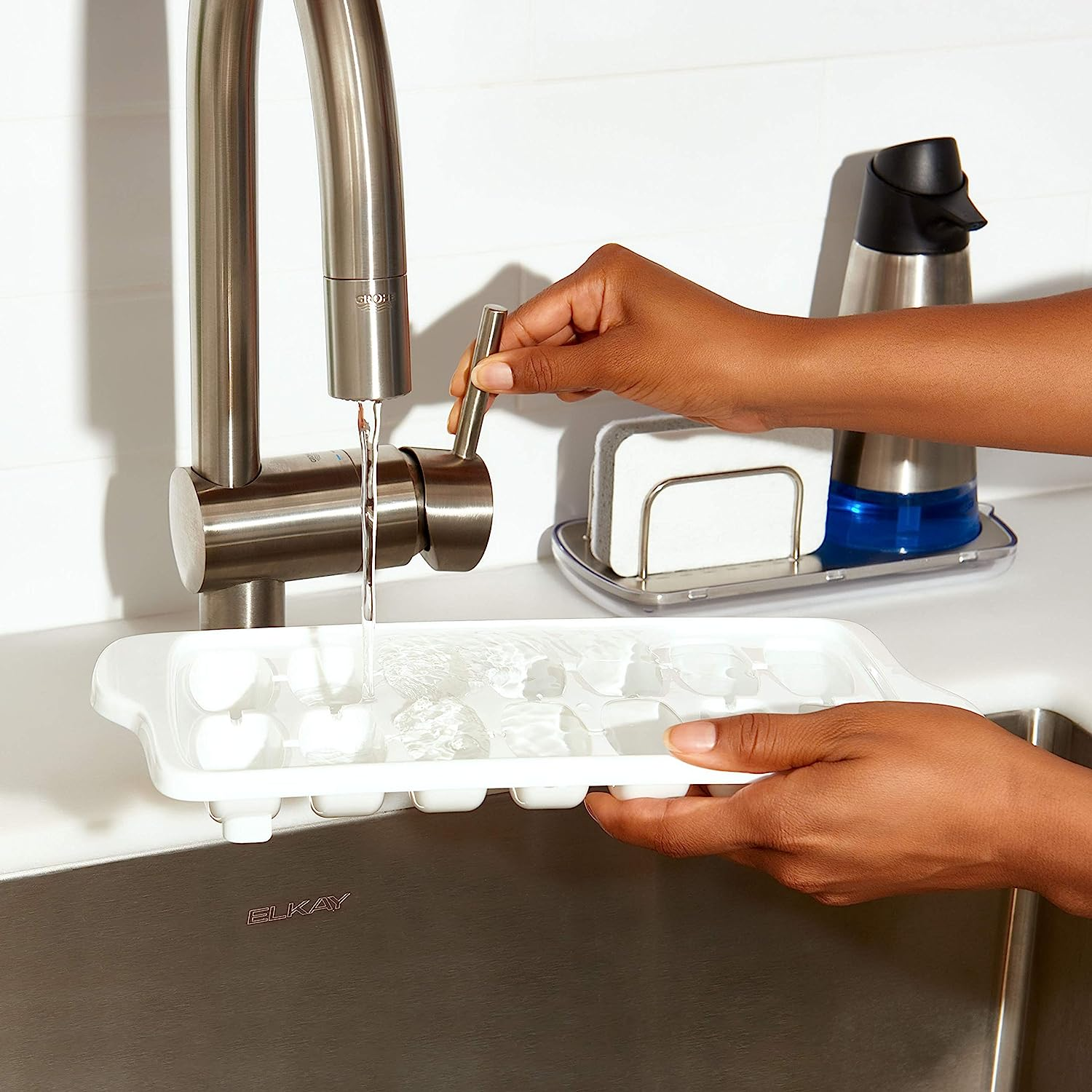 OXO Good Grips Ice Cube Tray - 2 Pack image number 5