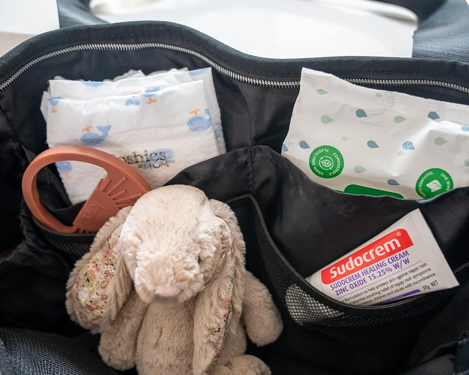 Tooshies Pure Water Eco Wipes, Pack of 1120 (16X70 Packs) + Sudocrem Healing Cream 30G Tube + Sudocrem Healing Cream 400G image number 3