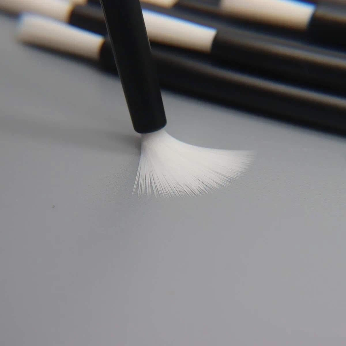 100 Pcs Mini Disposable Fiber Lip Brushes Makeup Brushes Travel Makeup Brush Beauty Tool for Lip Gloss Nail Polish - Ruibex image number 2