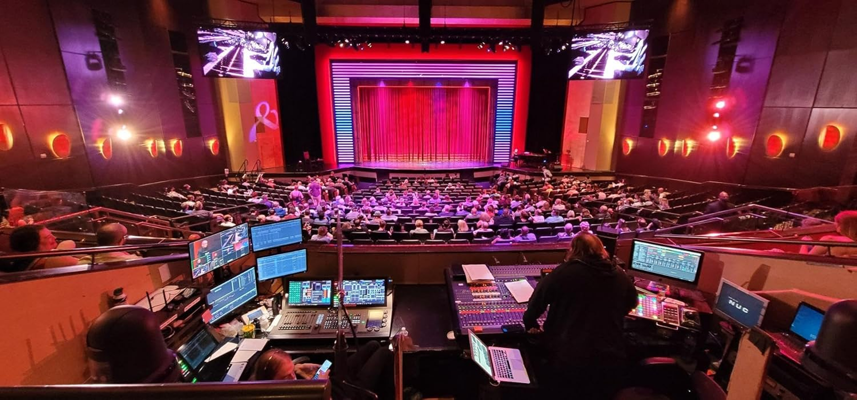 Penn & Teller Magic Lab VR &ndash; Virtual Reality Set for Kids Age 8+ with 25+ Tricks, 28-Piece Kit & 40-Page Book &ndash; Learn Magic, Build Confidence & Entertain Friends