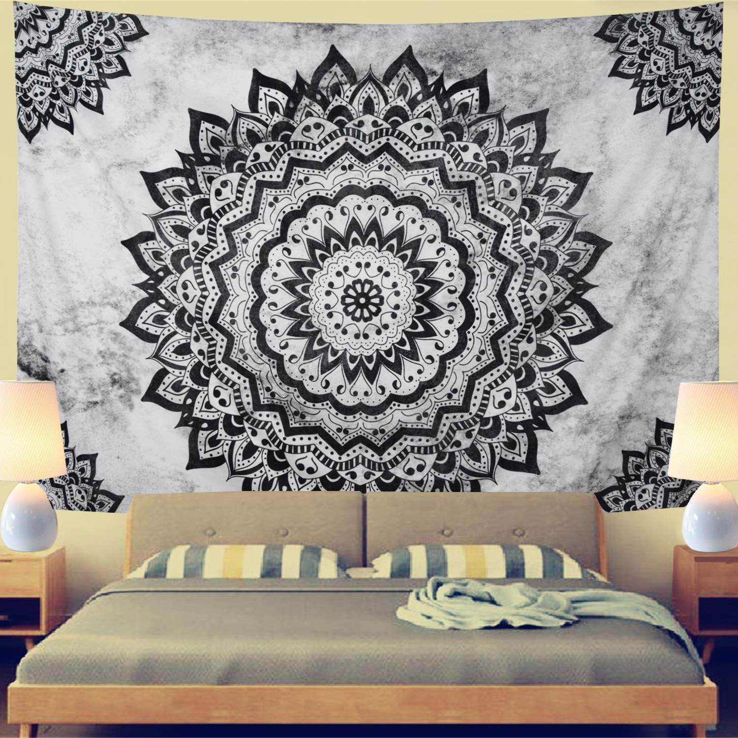 Leofanger Black and White Tapestry Mandala Tapestry Bohemian Flower Wall Tapestry Psychedelic Hippie Tapestry Wall Hanging for Bedroom (70.8 &times; 92.5 Inches) image number 6