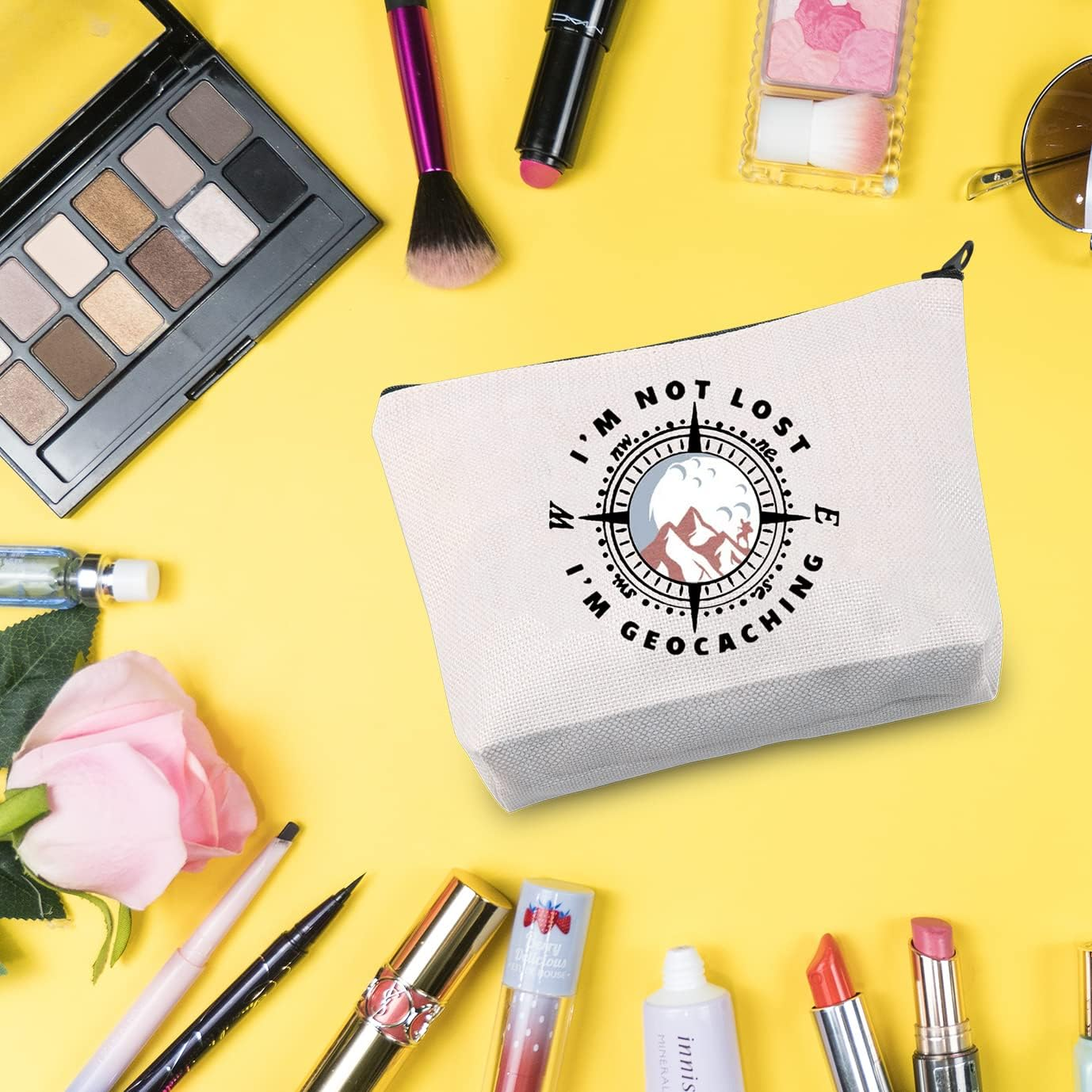 G2TUP Geocacher Geocaching Gift Geocacher Makeup Bag I&rsquo;M Not Lost I&rsquo;M Geocaching Cosmetic Bag Treasure Hunter Gift Outdoor Lover Travel Bag with Zipper, Geocaching White Bag, image number 4