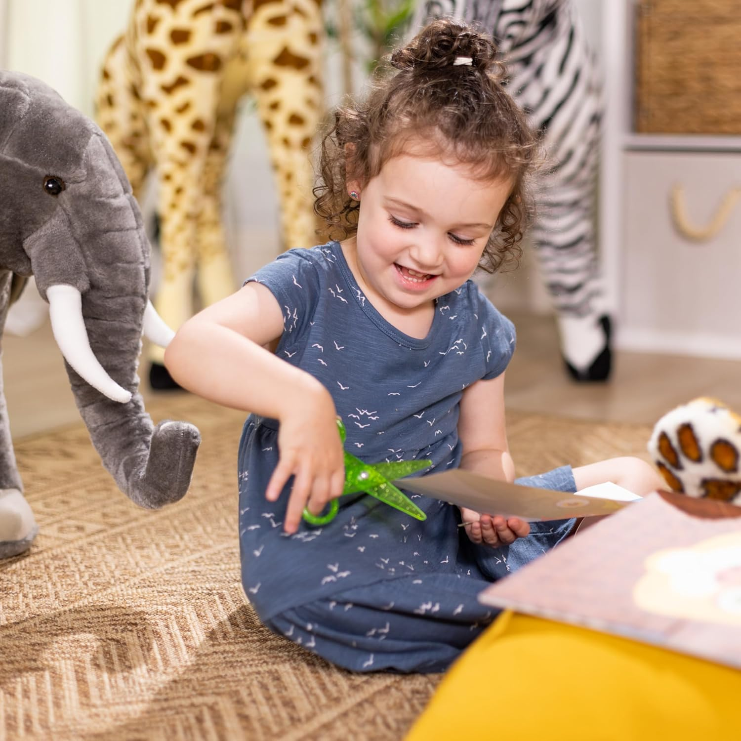 Melissa & Doug Scissor Skills Activity Pad Bundle - Safari, Sea Life and Activities image number 4