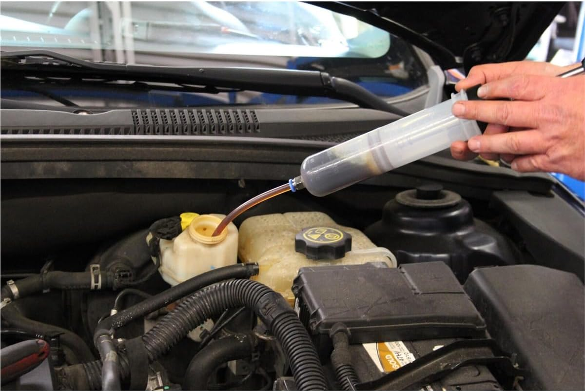 Mityvac MVA6851 Fluid Extractor, Syringe Action to Extract and Dispense Fluids into or Out of Small Reservoirs Including Master Cylinder, Transaxles and Power Steering and Coolant Reservoirs image number 3
