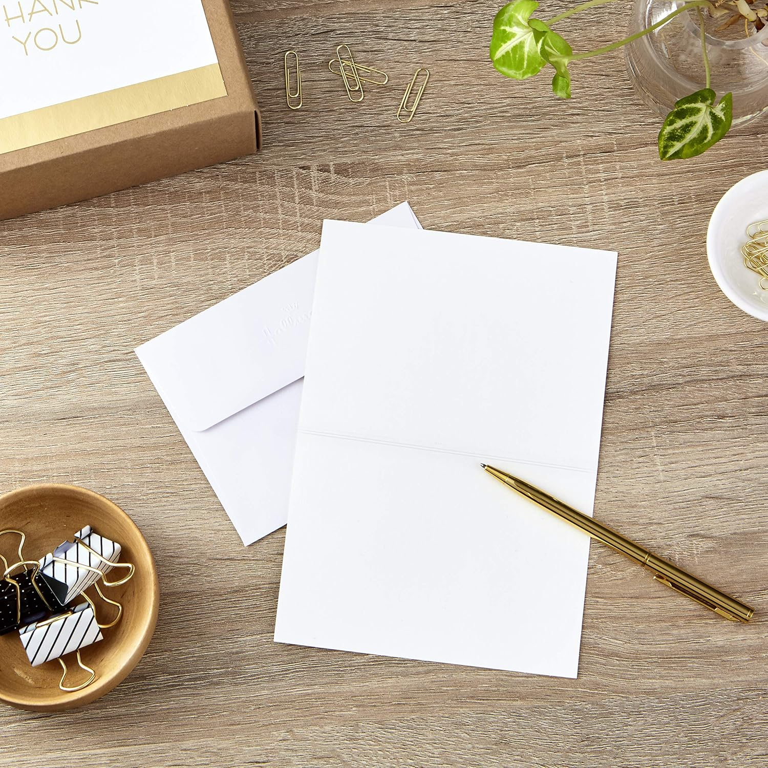 Hallmark Thank You Cards, Gold and White Bulk (40 Thank You Notes with Envelopes for Graduation, Business, Weddings, All Occasion) image number 3