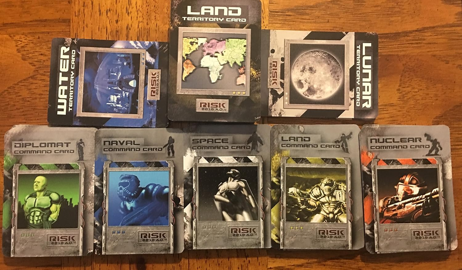 Risk 2210 A.D Board Game image number 4