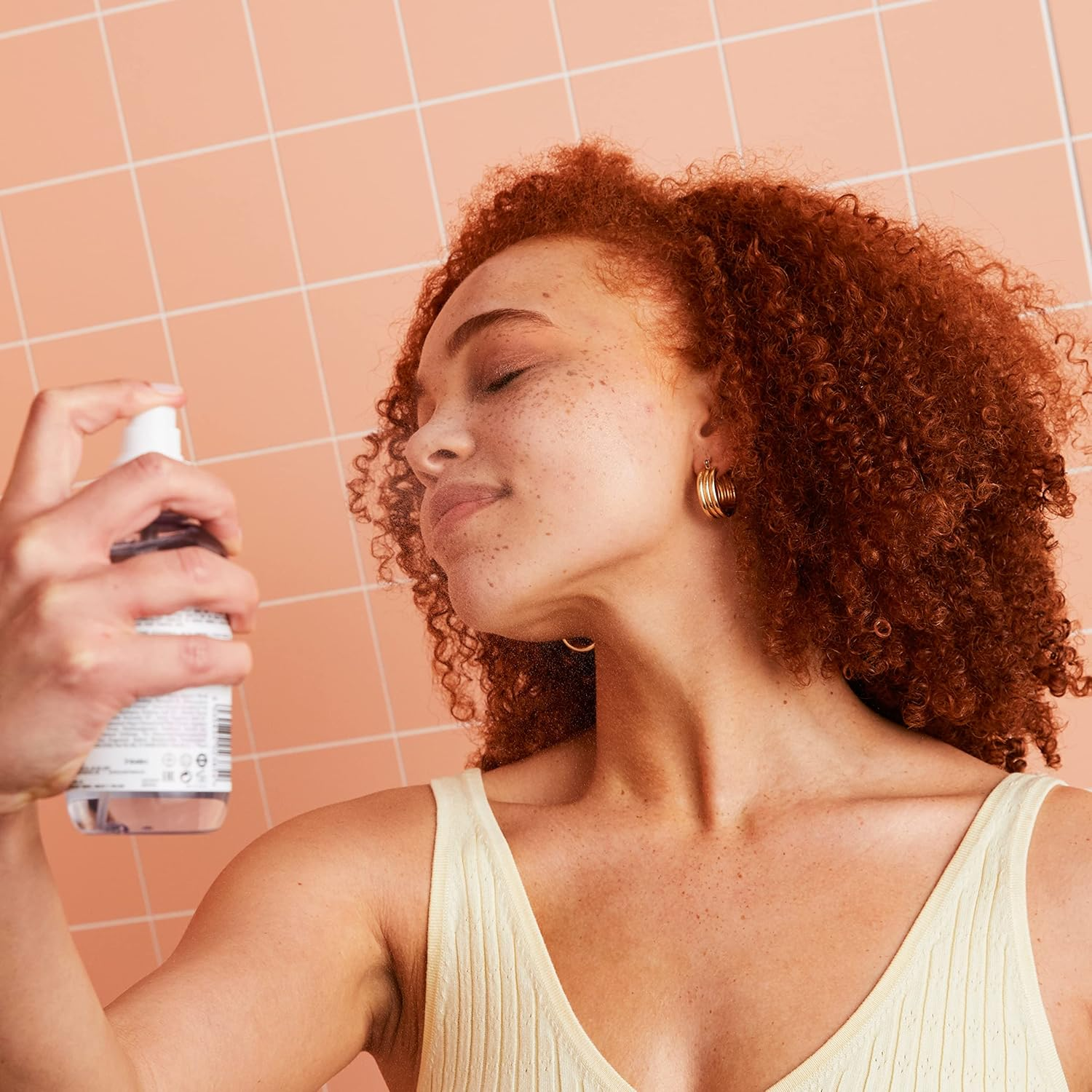 Isle of Paradise Fake Tan Water Dark (200 Ml) Hydrating Self Tanning Water Natural Ingredients & Vegan image number 1