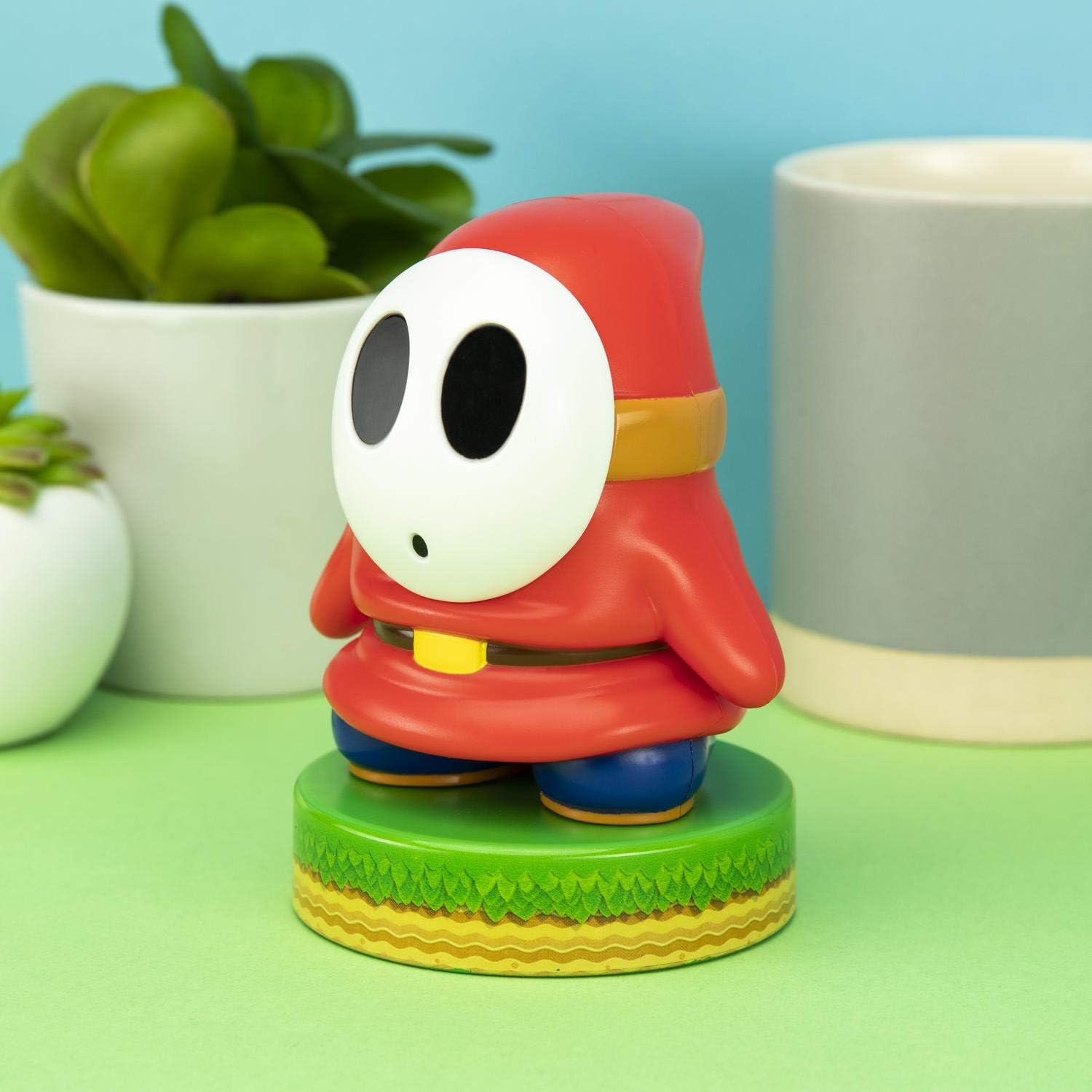 Shy Guy Icon Light