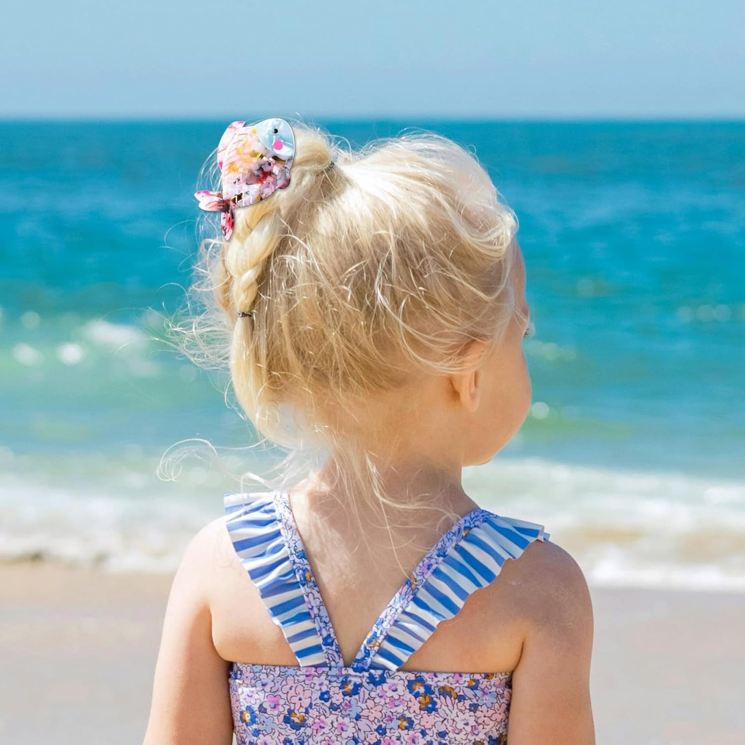 Acrylic Fish Hair Claw Clip, Unique Fashion Small Acetate Claw Clip, Cute Ocean Animal Hair Accessory for Women & Girls with Thick or Thin Hair, Gift for Beach Lovers & Ocean Enthusiasts