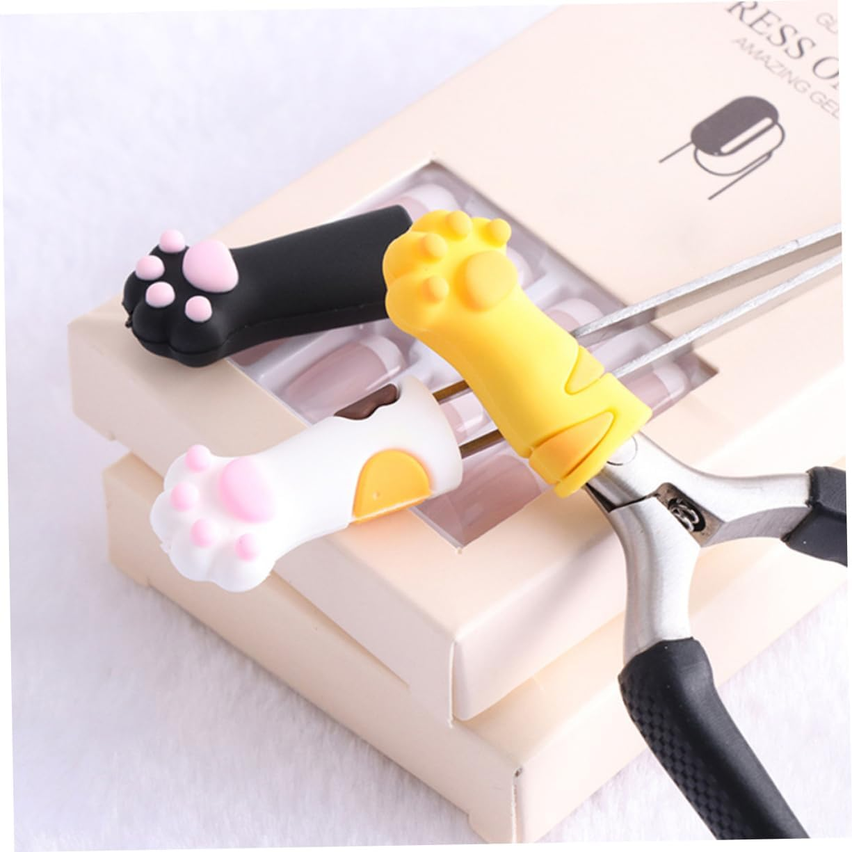 HEALEEP 3Pcs Silicone Flexible Pet Grooming Tools Cover Cat Claw Scissors Cap Tweezers Sleeve Pedicure Tool Protector in Colors image number 2