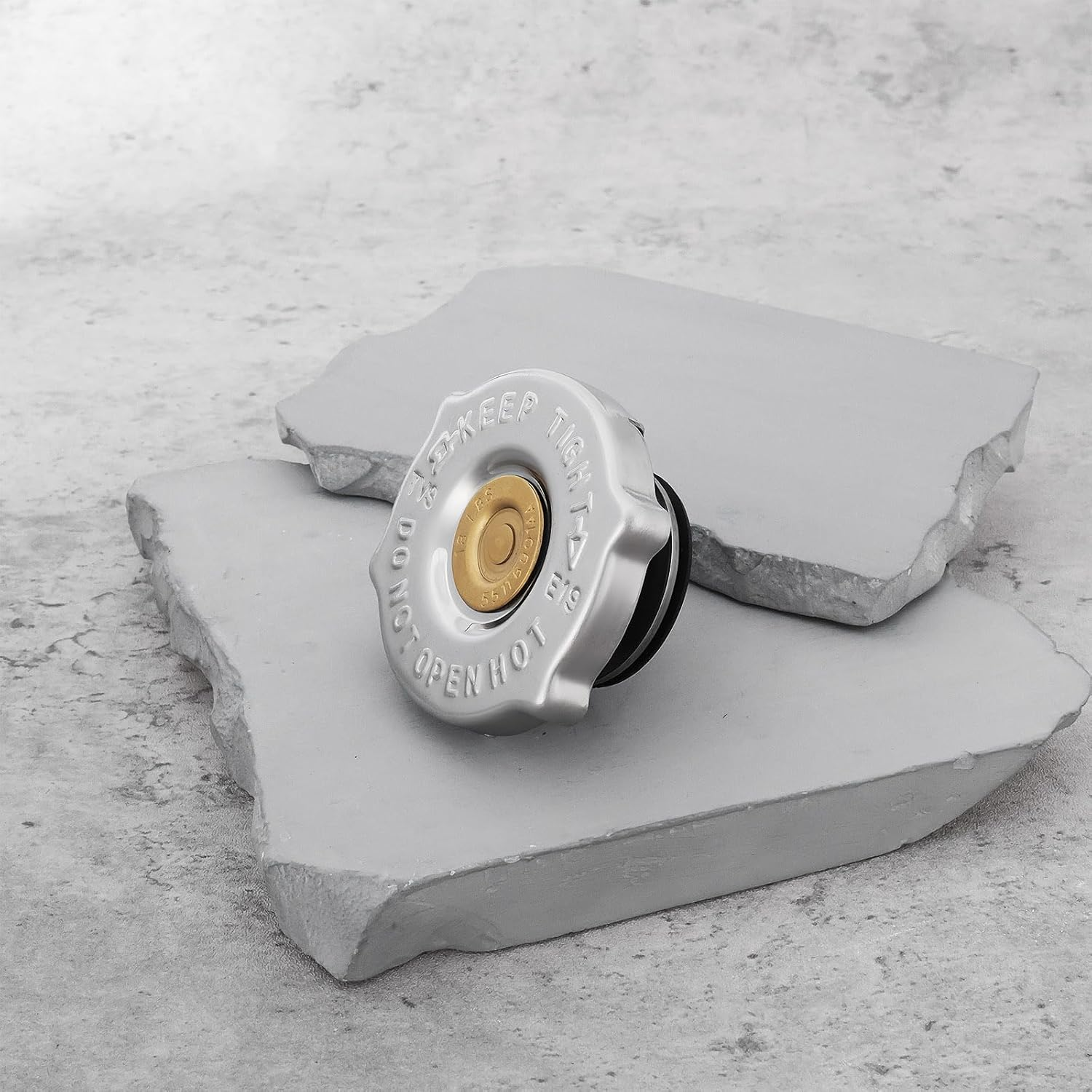 Car Radiator Cap 55116901AA 5174131AA Compatible with Wrangler 1997-2007 Compatible with Jeep TJ1997-2006 image number 4