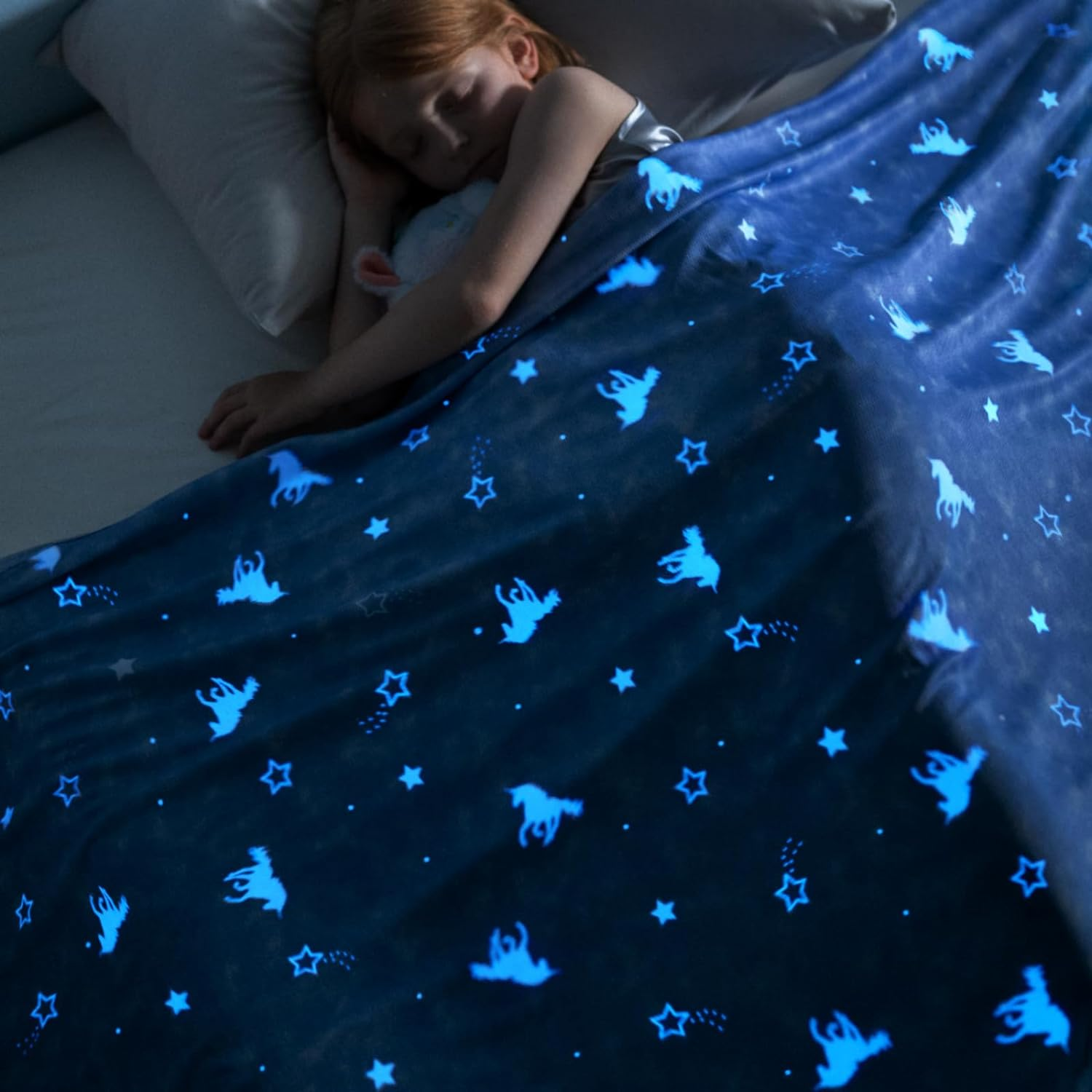Elegear Kids Cooling Blanket, Glow in the Dark, Q-Max>0.5 Arc-Chill 3.0 Cool Fabric, 150X200CM image number 2