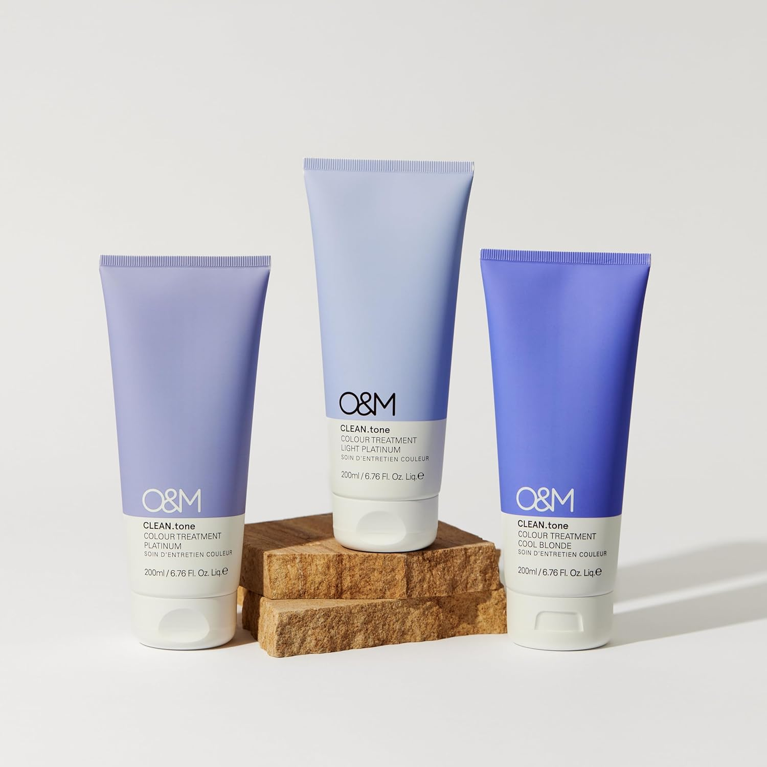 O&M Clean.Tone Platinum Colour Treatment for Light Blonde to Lightest Blonde Hair- 200Ml- Clean from Sulfates, Parabens, Silicones, MIT, Phthalates,Triclosan, Propylene Glycol & Gluten, PETA Certified, Vegan and Cruelty Free image number 4