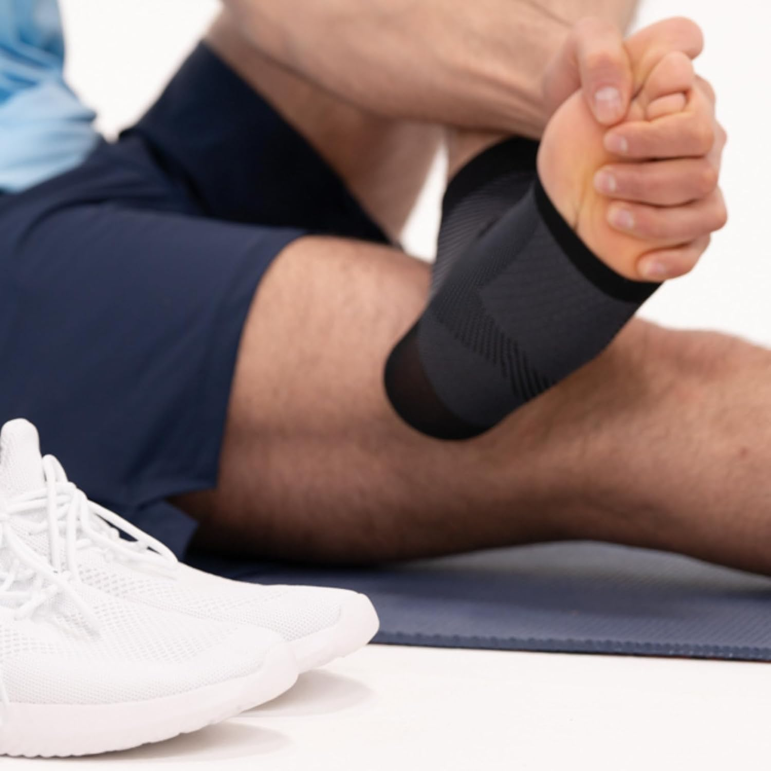 Os1St FS6 Performance Foot Sleeve for Plantar Fasciitis Relief Single Sleeve (Medium) image number 3