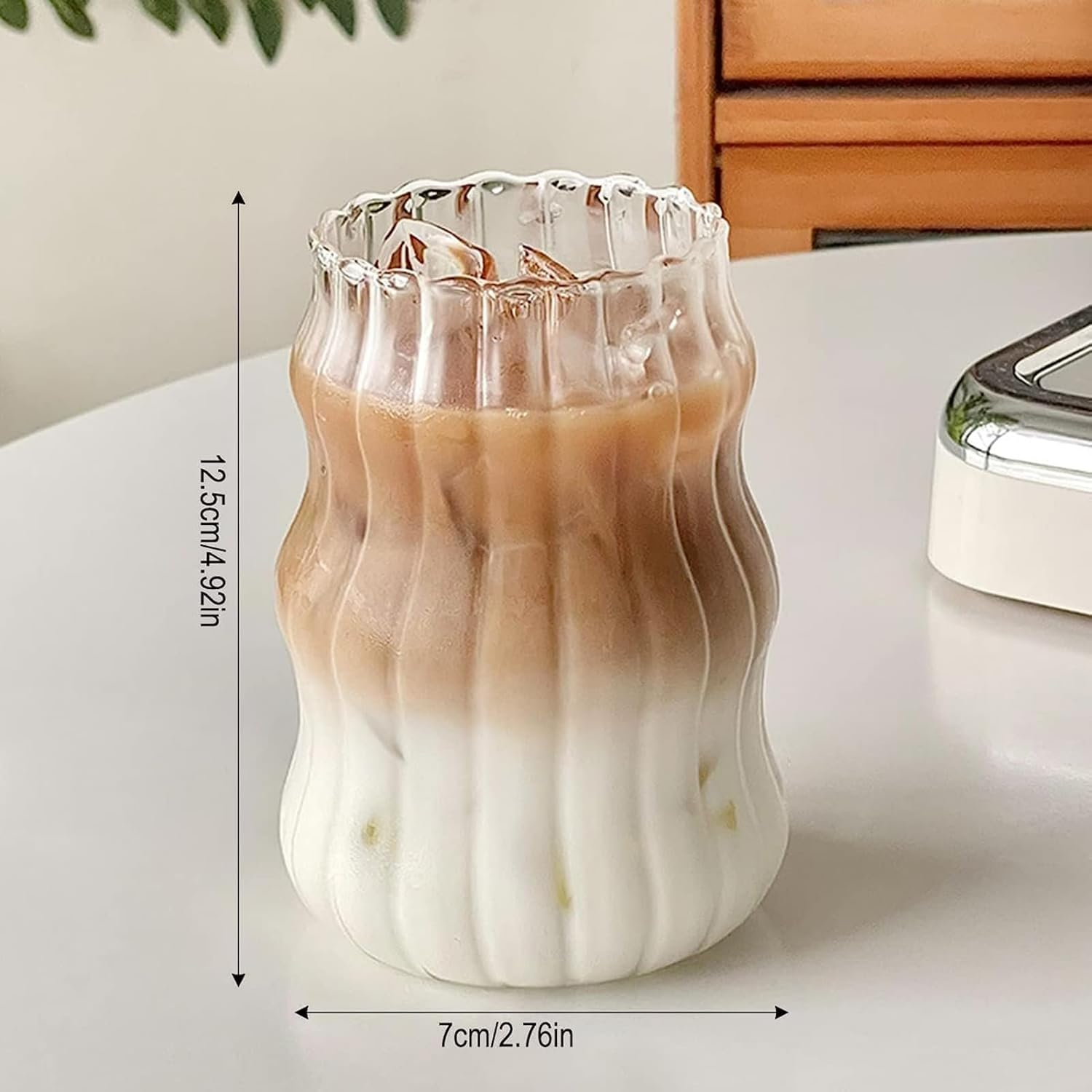 Vintage Ribbed Glass Drinking Cups, Wave Design, 530ML Capacity, 2 Pack Set for Coffee, Tea, Juice, Cocktails, Clear Glass with Curved Shape, 12.5Cm Height