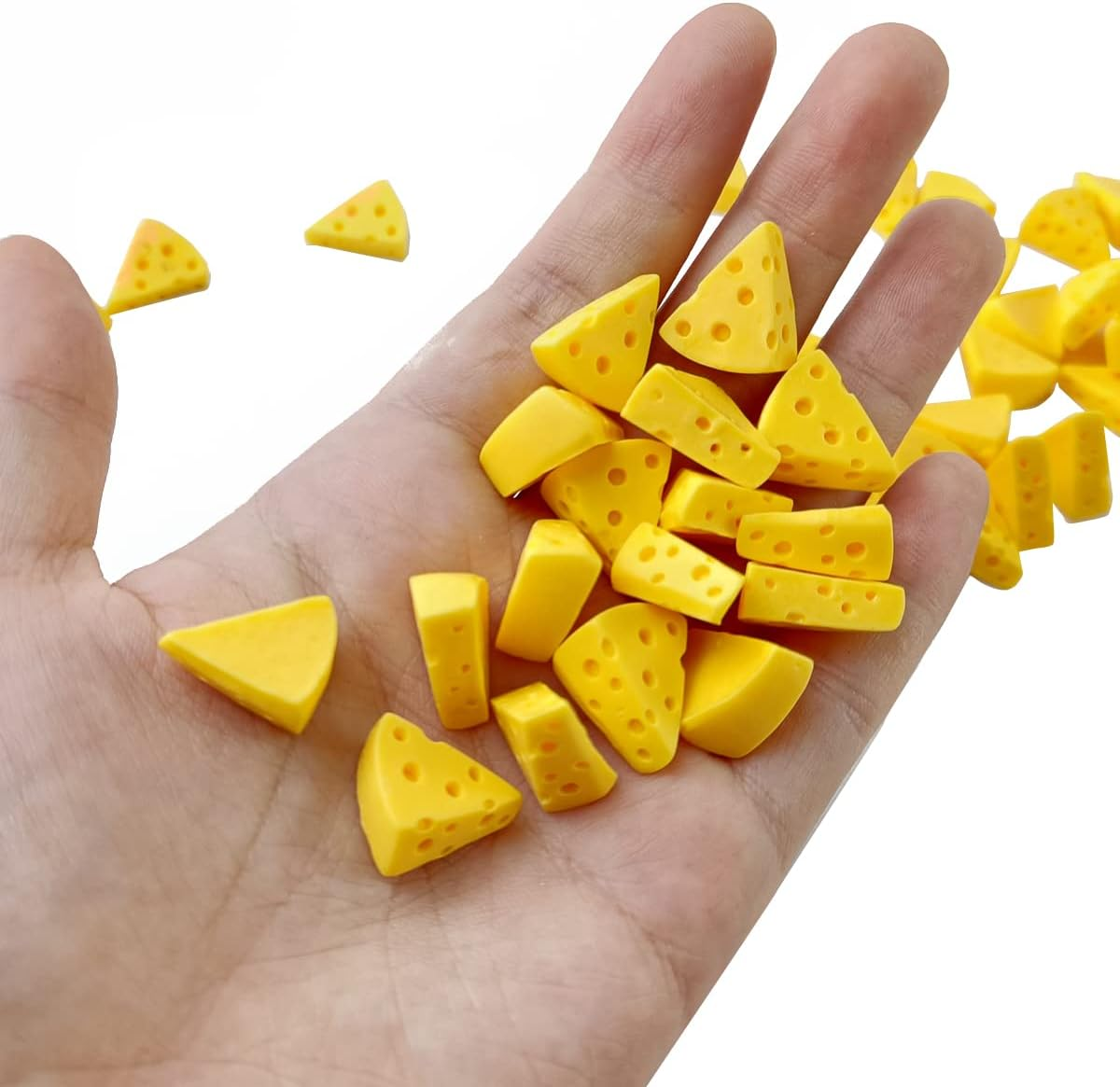 NSBELL 100PCS Miniatures Kitchen Food Cheese Miniature Artificial Cheese Models Mini Resin Simulation Cheese for Dollhouse Kitchen Decoration DIY Accessory image number 3