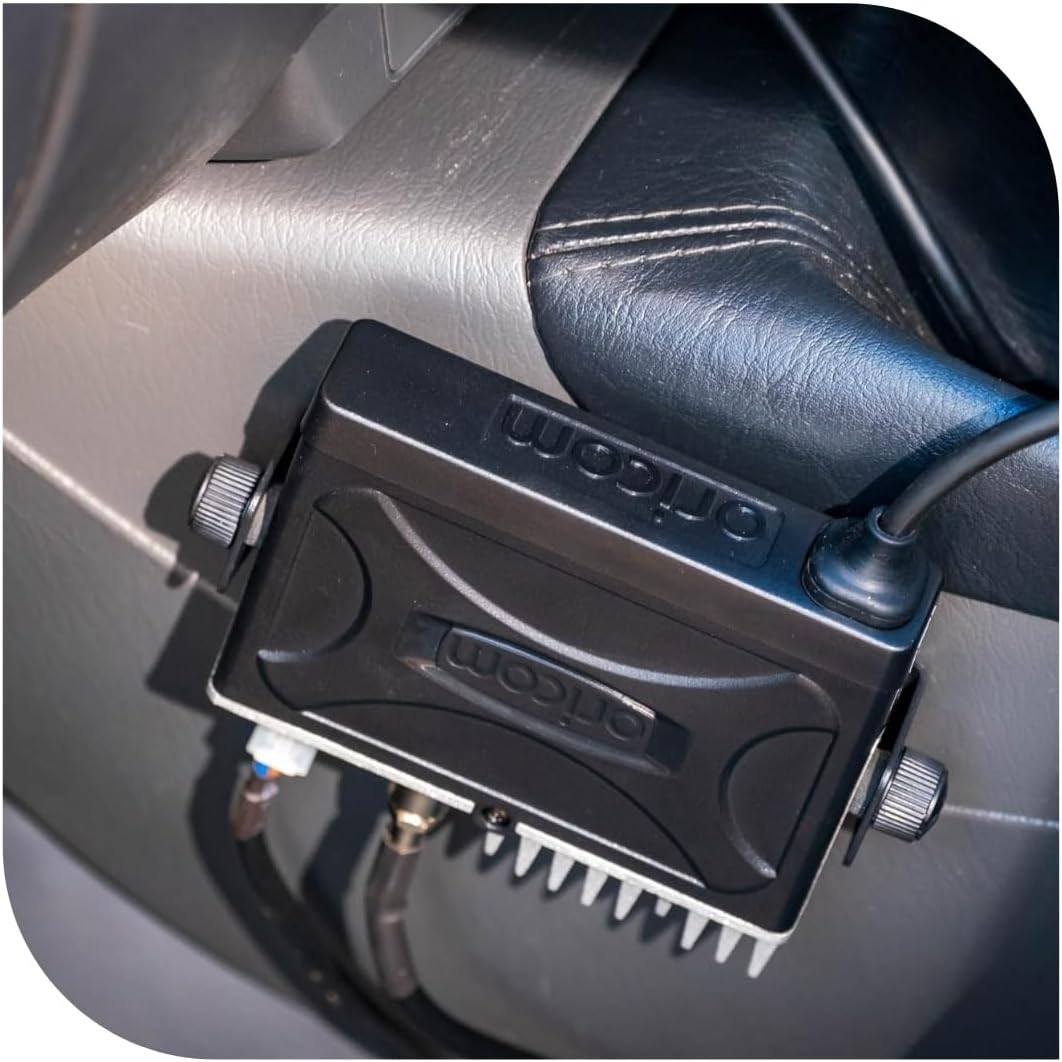 Oricom Bundle Pack: UHF360 5 Watt UHF CB Radio with Controller Speaker Microphone and ANU215 6.5Dbi UHF CB Antenna (UHF360BFP) - 80 Channels, CTCSS DCS Codes, Priority Channel, Colour Backlit Display image number 1