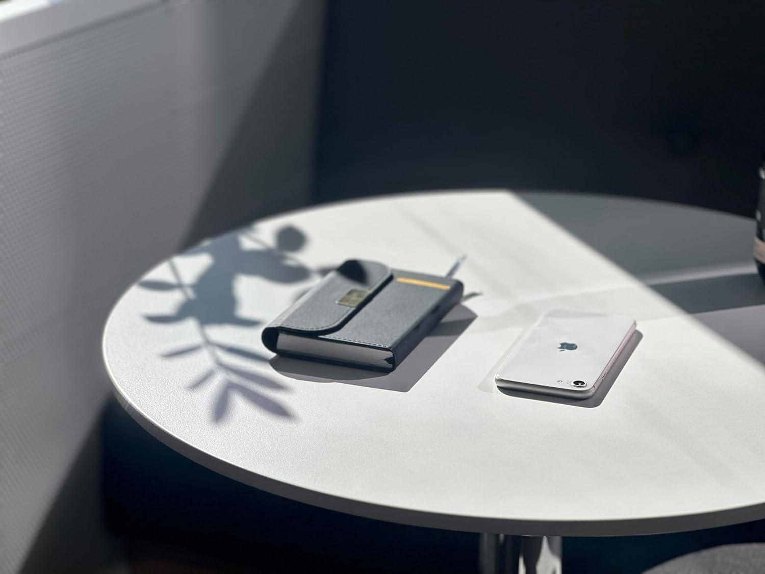 Pocketable Stonepaper Notebook with Magnetic Enclosure & Pen (Black) image number 4