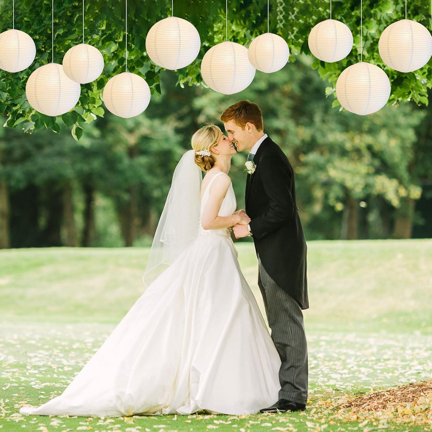 Pack of 30 Paper Lanterns, White with LED Lights, Hanging Paper Lanterns with 30 Warm White Mini LED Balloons Lights, round Paper Lampshade for Decoration, Wedding, Garden Party (Diameter 15 image number 4