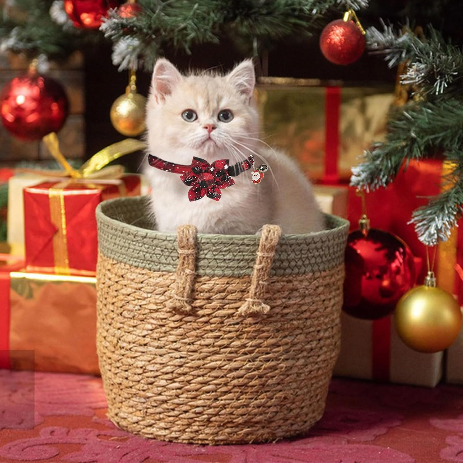 Christmas Cat Collar, Pack of 2 Adjustable Kitten Collar with Adorable Bells and Snowflakes Patterned Flower, Collar Cat Bow Tie, Christmas Pet Accessories for Kittens, Puppies