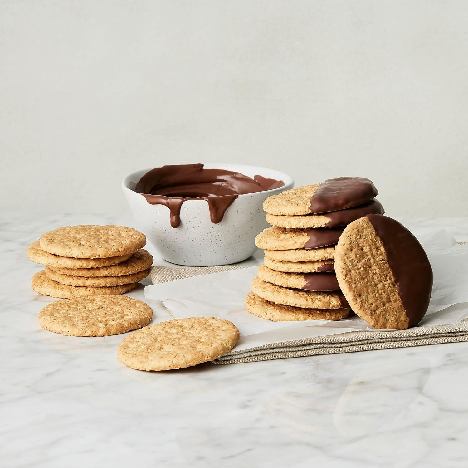 Arnott'S Shredded Wheatmeal Plain Biscuits 250G - 250 G (Pack Of 3) image number 2