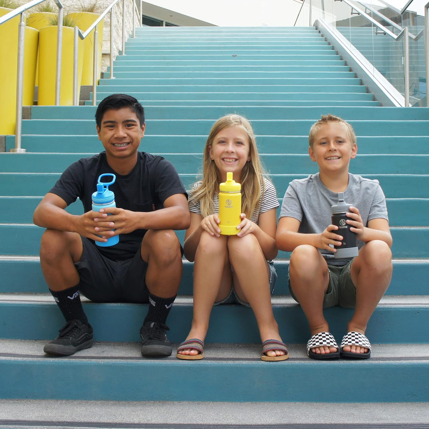 Takeya 885395503141 Actives Kids Insulated Stainless Steel Bottle, Straw Lid Sail Blue/Atlantic 14Oz image number 2