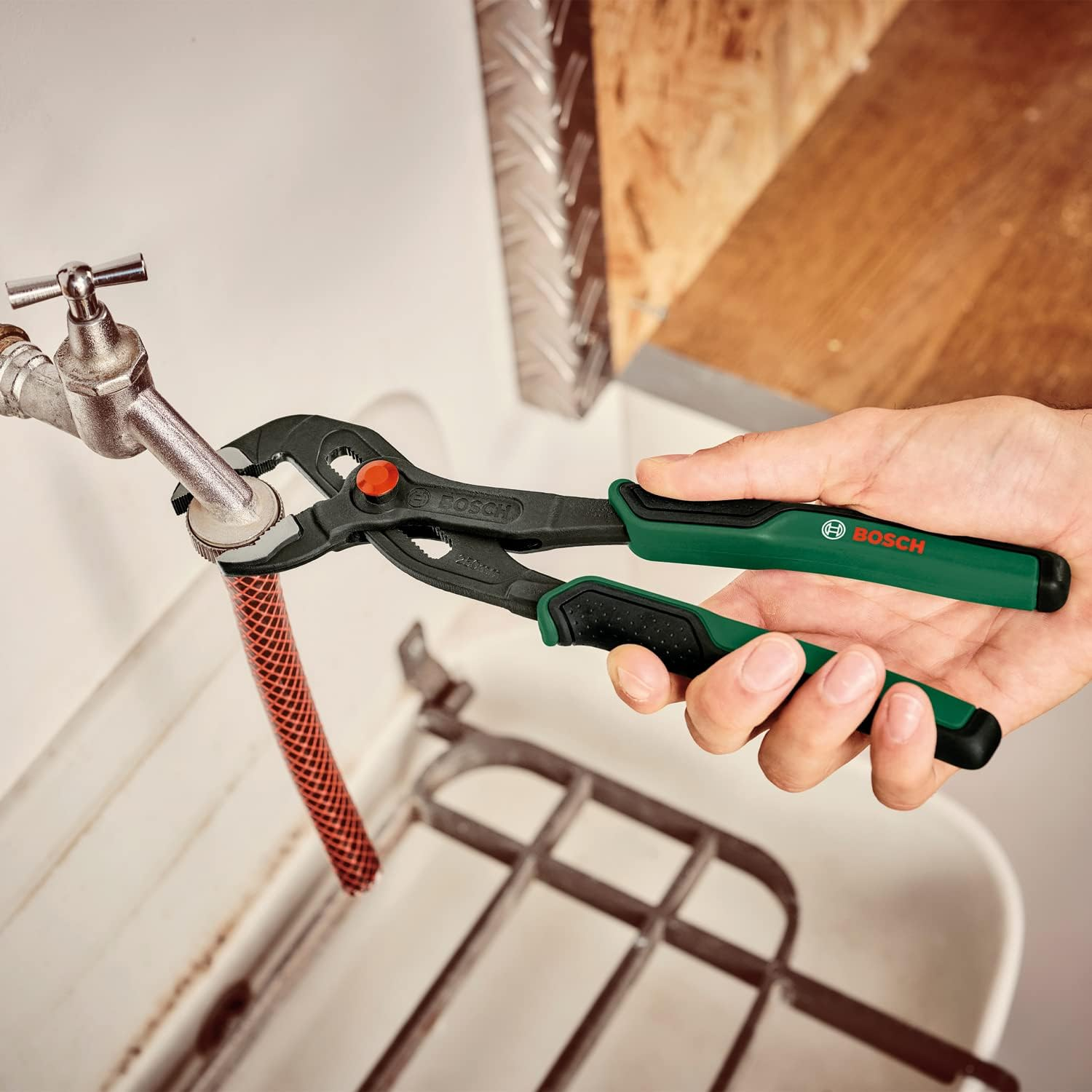 Bosch Home & Garden Water Pump Pliers (Multi-Grip, Long-Lasting Water Pump Pliers with Push Button Adjustment for Heavy-Duty and Everyday Tasks; 250Mm; Soft-Grip Handle) image number 2