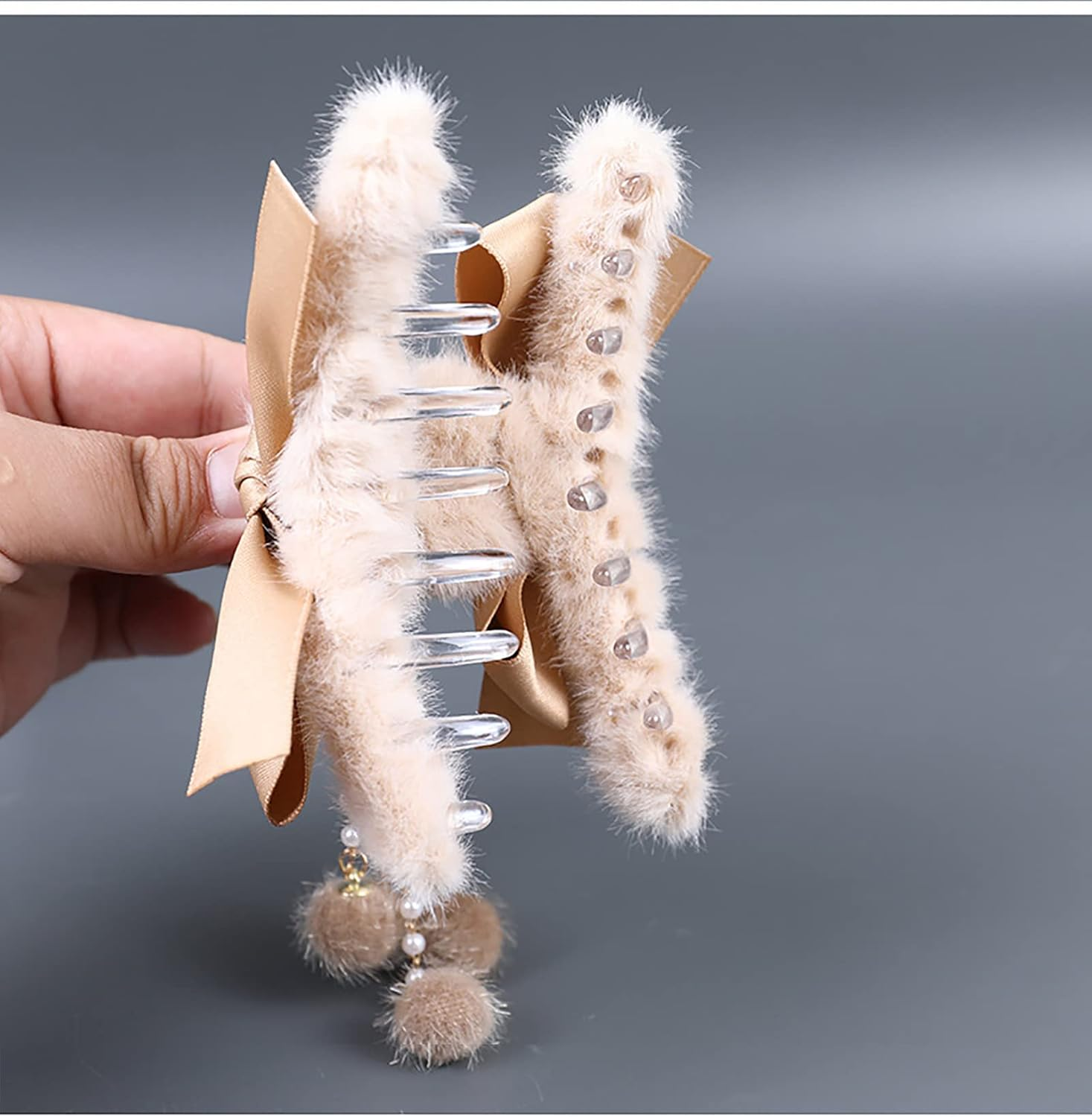 Woman Hair Clips for Winter Use, Girls Women Hair Accessories, Plush Hair Claw Clips,Bowknot image number 5