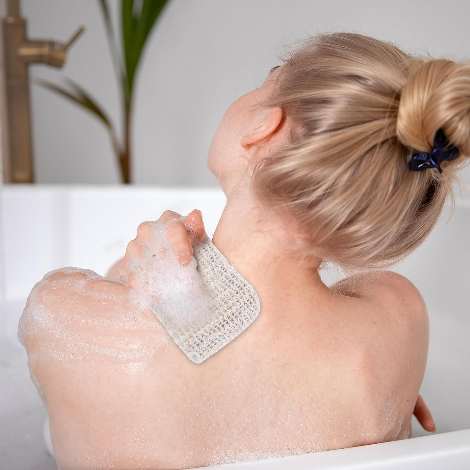 2PCS Soap Saver Bag, Sisal Exfoliating Soap Pouch, Natural Cotton-Linen Exfoliating Net Pouch with Drawstring, Foaming and Drying Exfoliating-Mesh Pouches for Bath and Shower (13X8.5Cm, Beige) image number 4