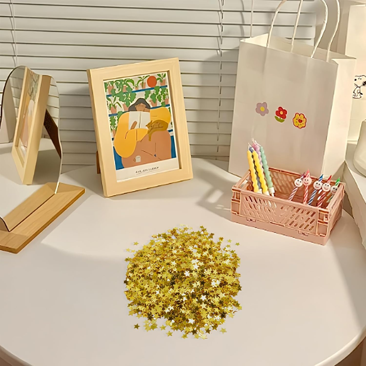 Confetti Glitter, 4000Pcs 30G Plastic Stars Confetti Sparkly Sequins for Nail Art Decorations and Christmas Party Supplies, Gold image number 6