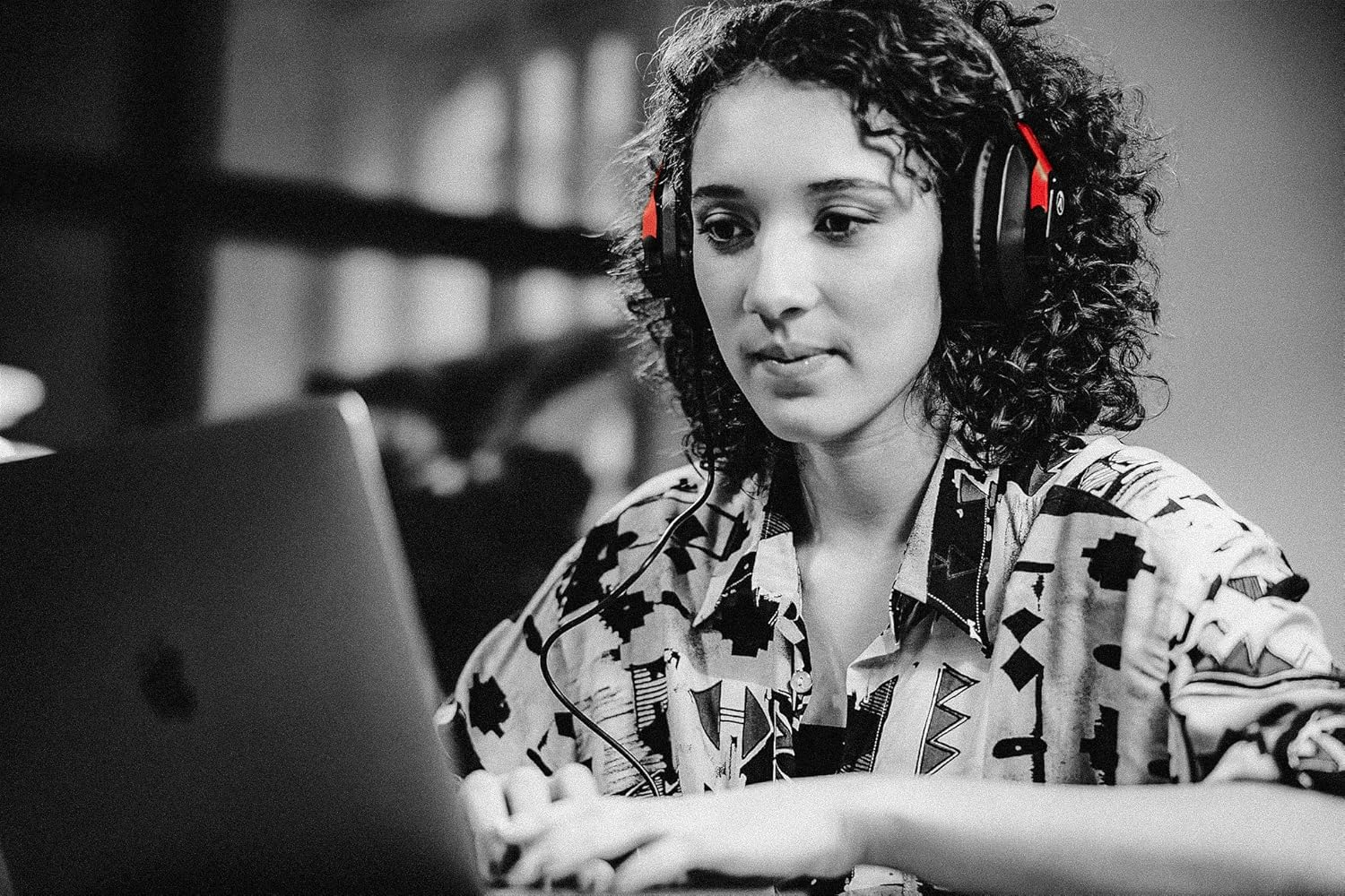 Austrian Audio Hi-X25Bt Professional Wireless Bluetooth Over-Ear Headphones image number 1