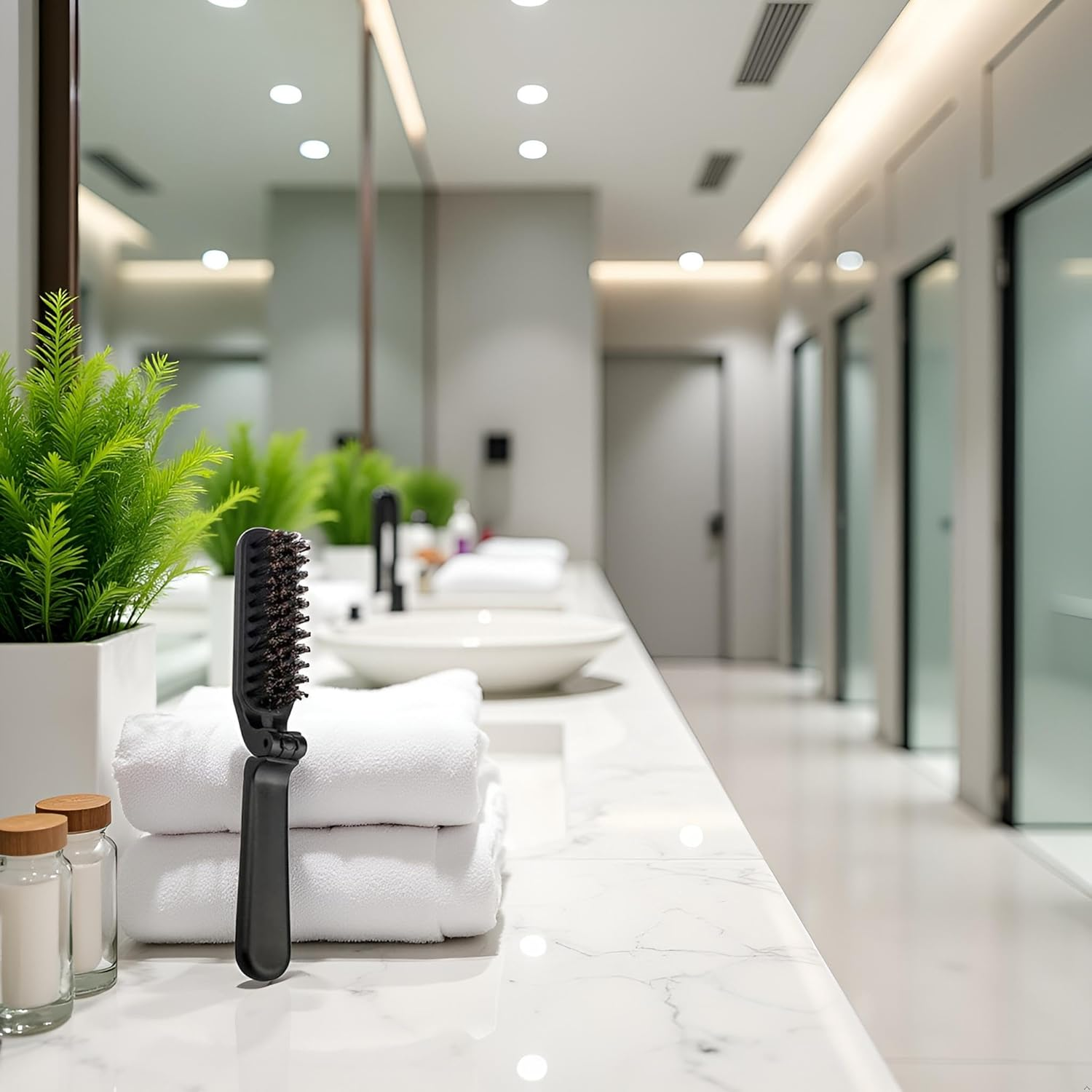 Black Travel Folding Boar Bristle Brush - Collapsible Anti-Static Pocket Hair Styling Tool for Women and Men, Hair Brushes image number 5