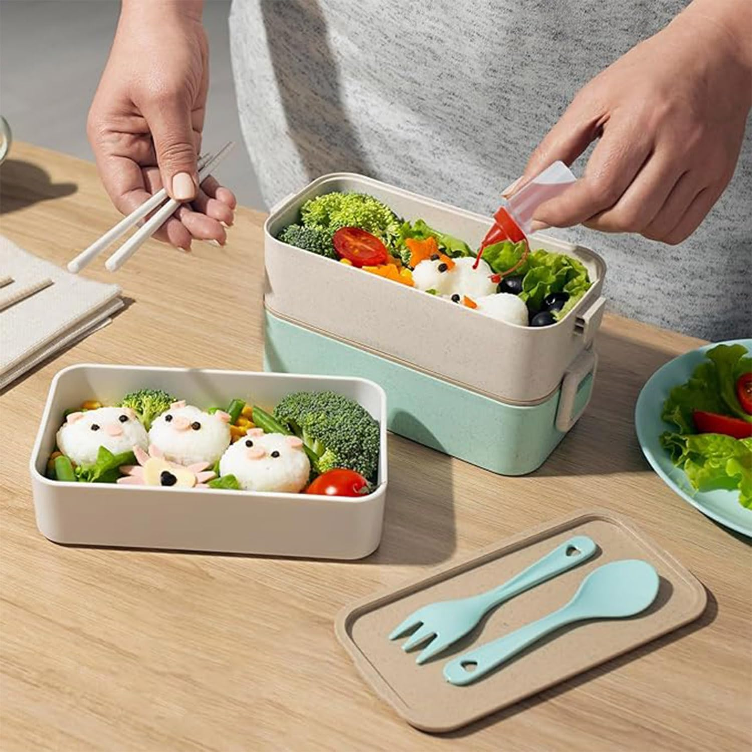 Roczential 4 Pieces Mini Squeeze Bottles Bento Box Plastic Condiment Bottle Tomato Ketchup Salad Honey Dressing Container(8 X 3.2Cm) image number 4