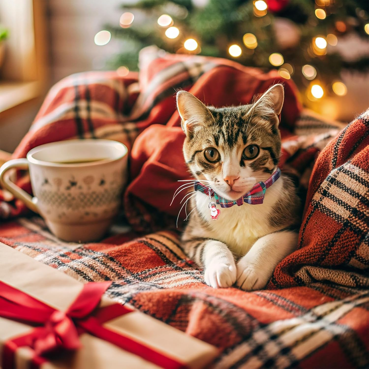 Prasacco Pack of 2 Christmas Cat Collars, 30 X 1 Cm, Adjustable Kitten Collar, Cute Cat Collar with Santa Claus, Christmas Tree, Small Bow and Bell (Green, Red)