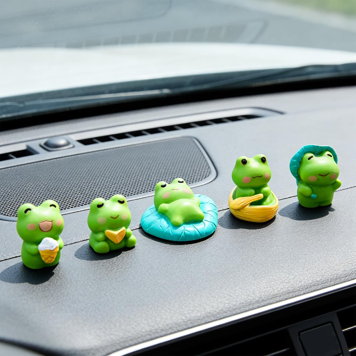 Cute Frog Car Dashboard Decor, 6PCS Fun Frog Car Dash Decorations Car Rear View Mirror Ornament Interior Accessories for Home Office