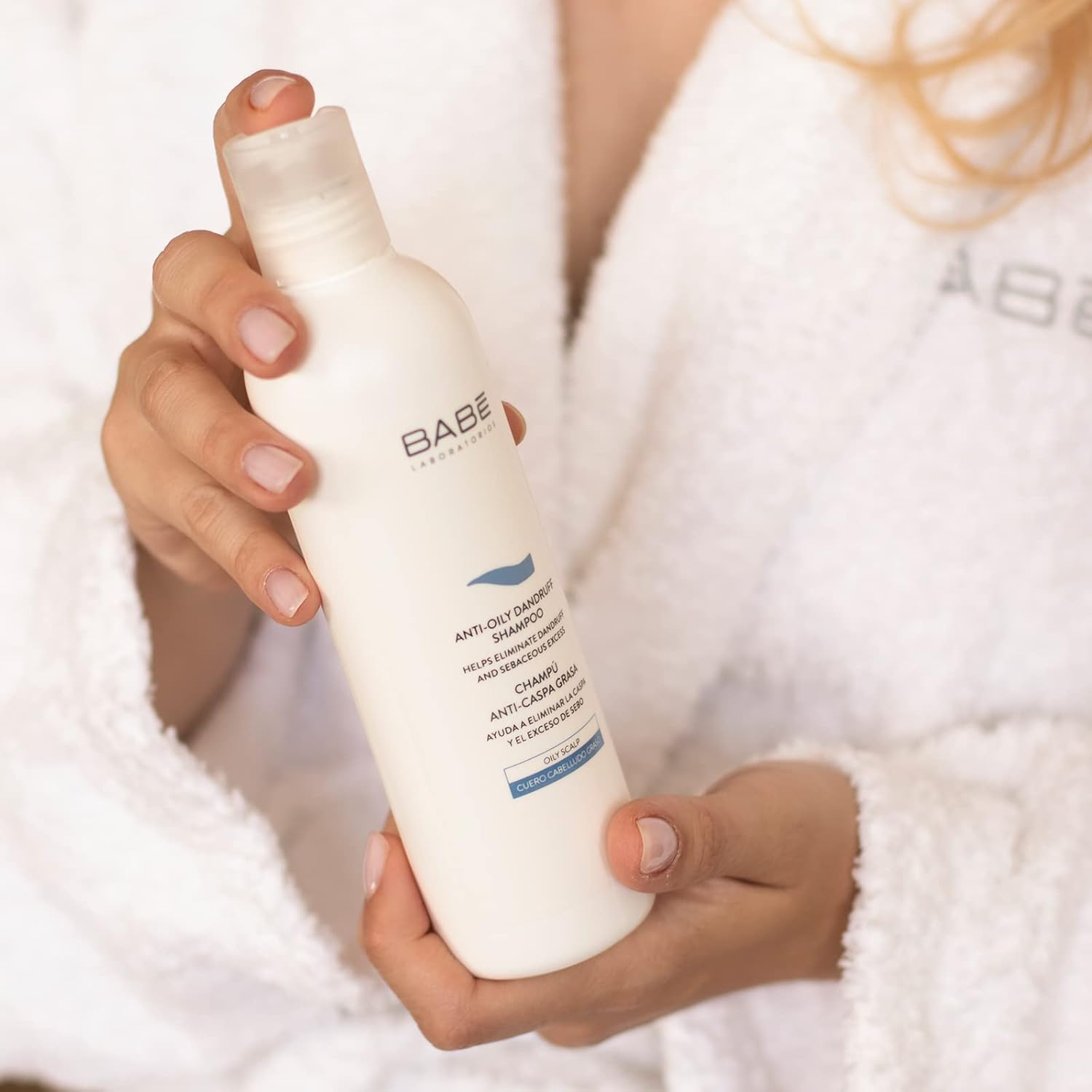 Anti Oily Dandruff Shampoo 250Ml image number 1