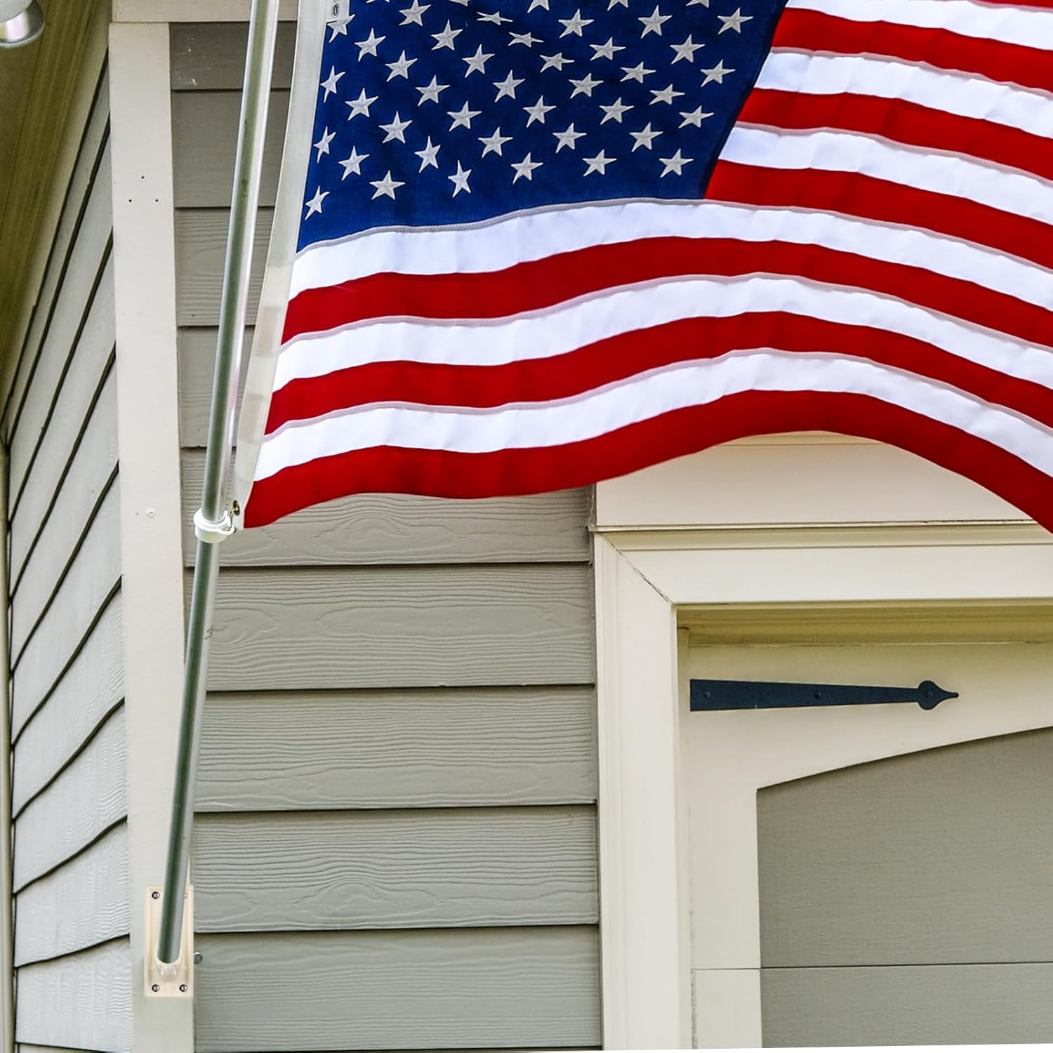 Operitacx Flag Pole Holder for outside House, 2Pcs Wall Mounted Flag Pole Bracket, Flag Holder for House Porch & Outdoor - 1Pc image number 4