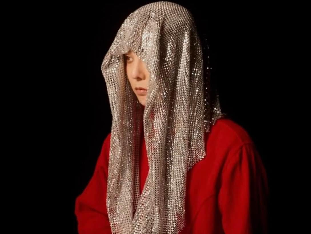 BIGBANG G-Dragon &Uuml;bermensch 3Rd Album Photocard Version 1P Nfcphotocard+1P Handwritten Message Photocard+Tracking Sealed GD Beyond-Man Ubermensch image number 2