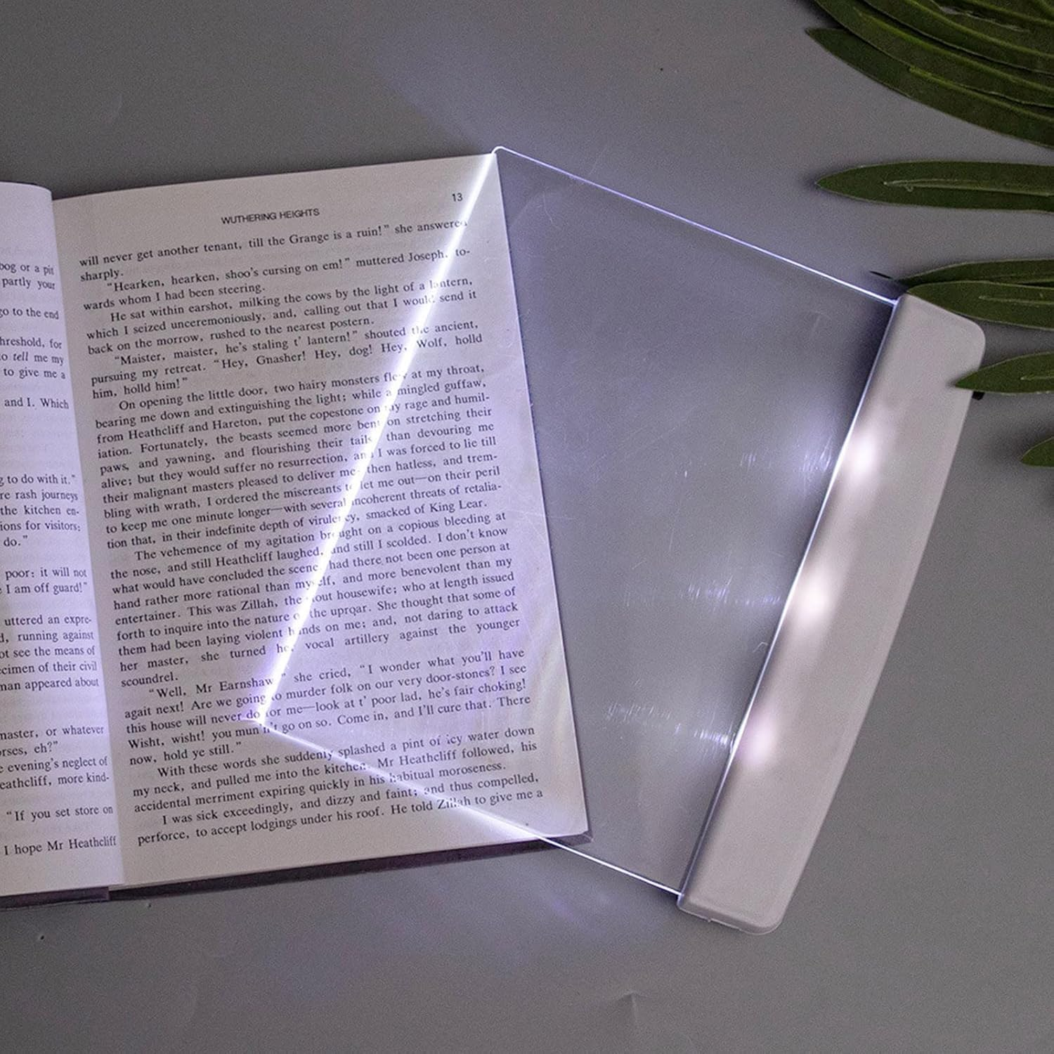Juesi LED Book Light Panel, Wireless Full Page Reading Illuminator, Clear White Light for Night Reading, Flat Panel Design image number 6
