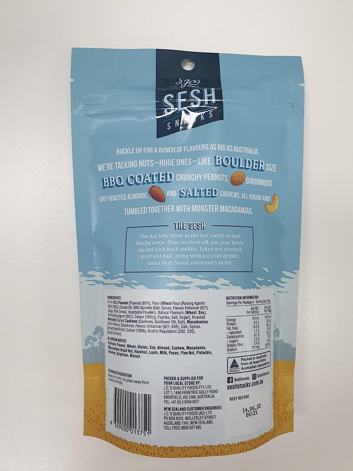 J.C.'S QUALITY FOODS Sesh Snacks Drovers Barbie Nut Mix, Aqua, 130 G image number 2