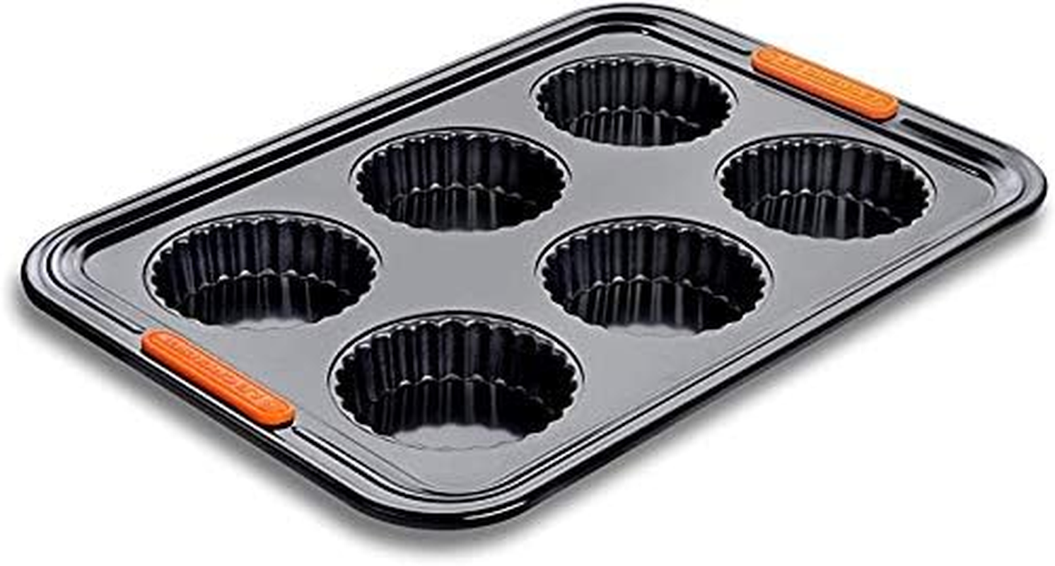 Le Creuset Non Stick Bakeware 6 Cup Fluted Tart Tin Tray image number 1