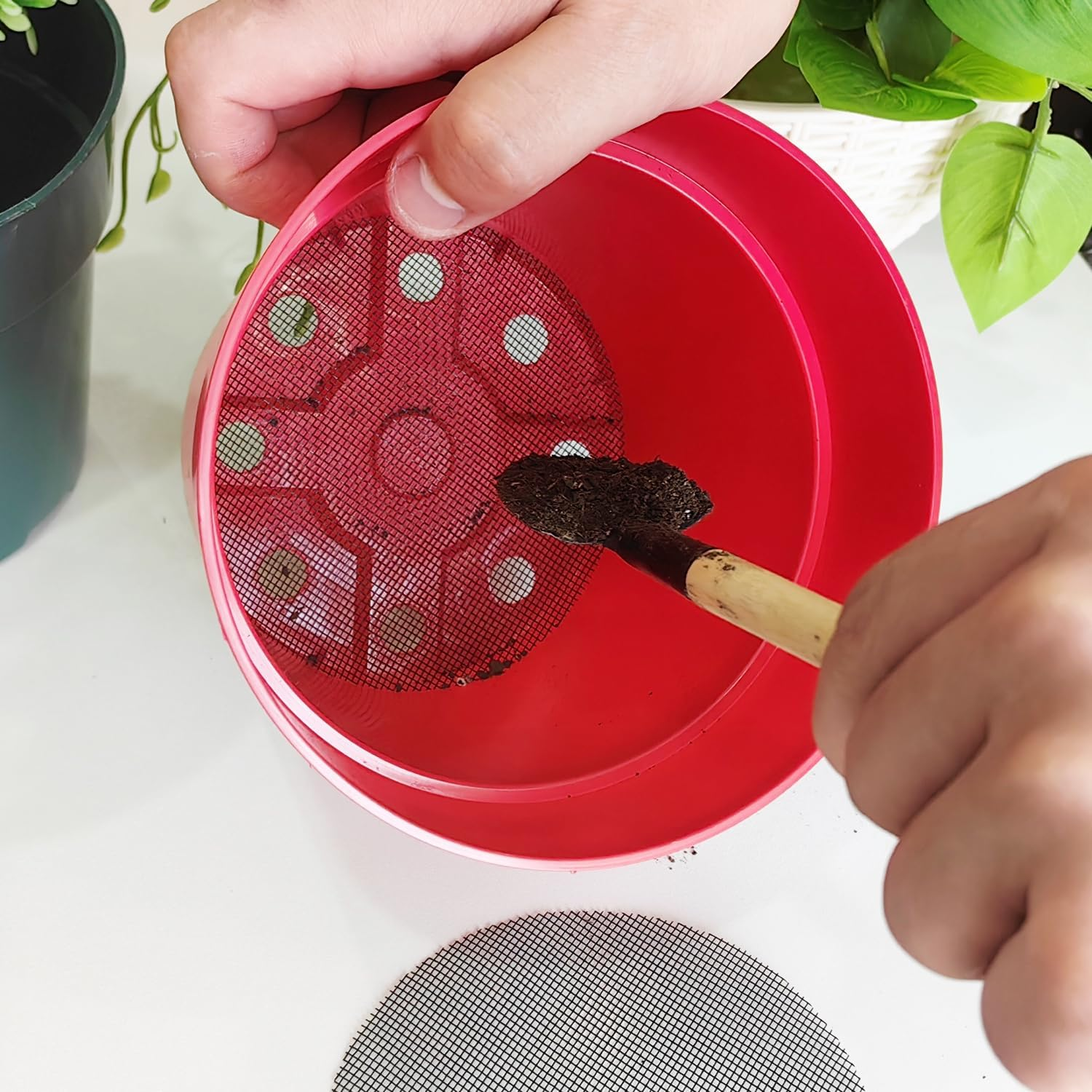 200 Pack 68MM, 2.7 Inch round Mesh Nets for Block Soil Leaking of 4 Inch Nursery Pots(Or Other Pots Bottom around 2.7") image number 6