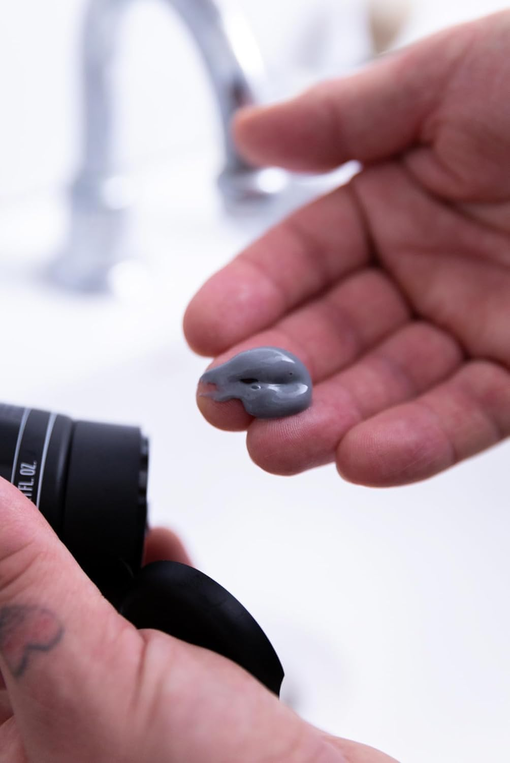 Uppercut Deluxe Exfoliating Cleanser, Mens Face Wash to Gently Cleanse and Detox Skin, with Ground Pumice and Charcoal to Moisturise and Exfoliate, Suitable for Daily Use 240Ml image number 5