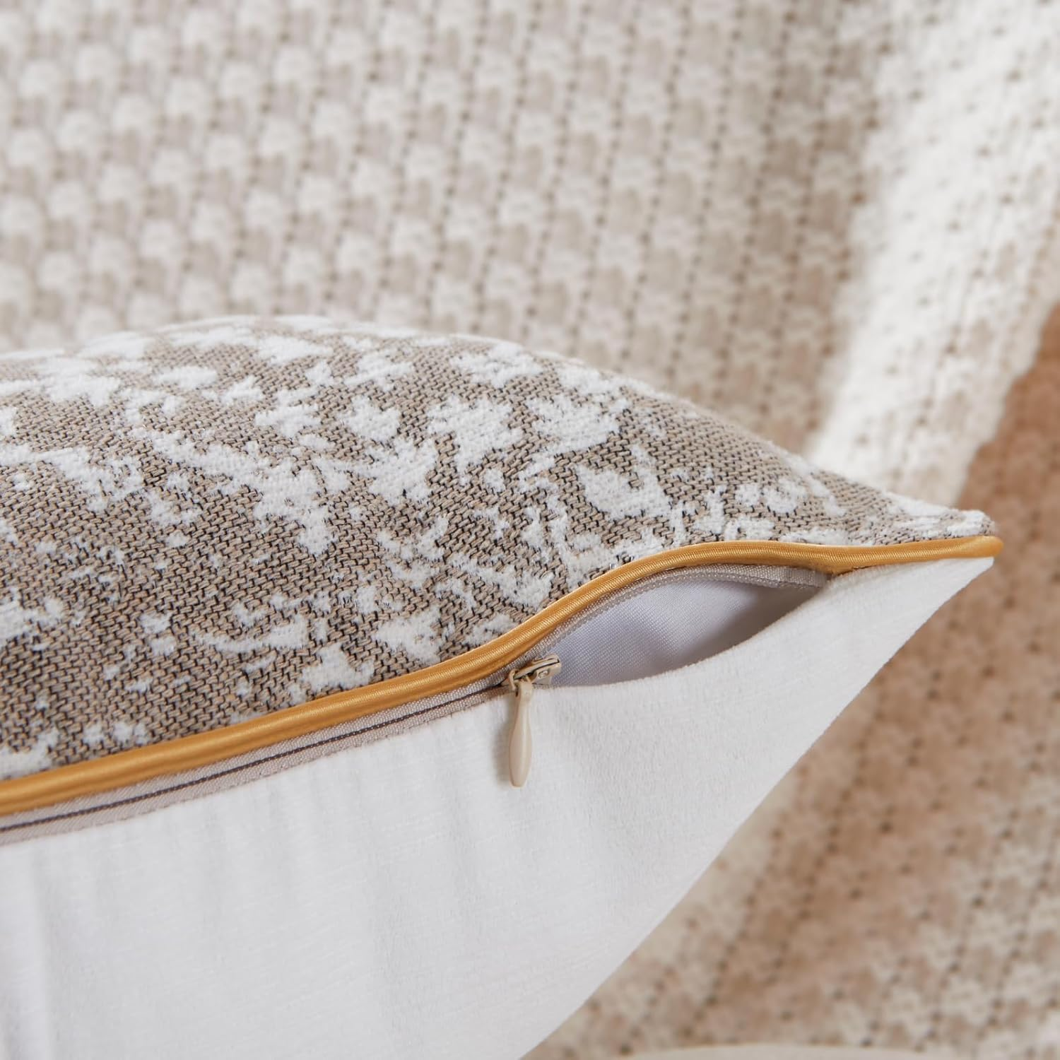 Floral Throw Pillow Covers 45X45 Cm Set of 2 Taupe and White Decorative Pillow Covers for Couch Bed Living Room William Morris Luxury Chenille Jacquard Pillow Cases image number 4