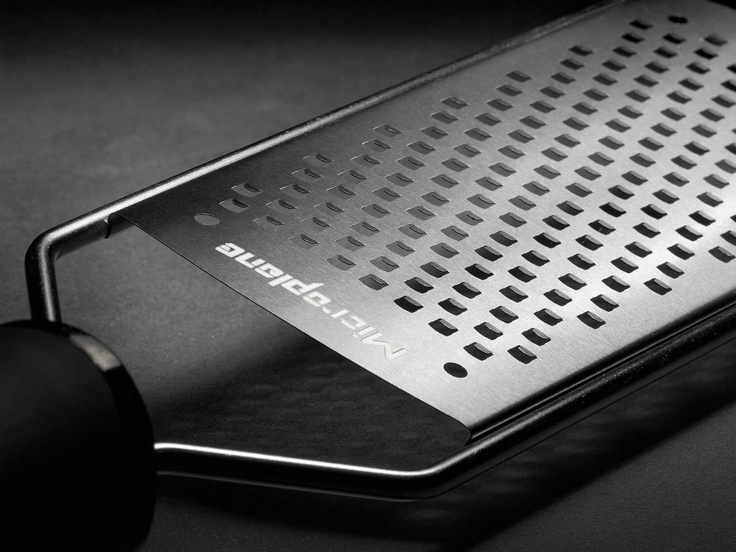 Microplane Coarse Grater, Black/Silver image number 4