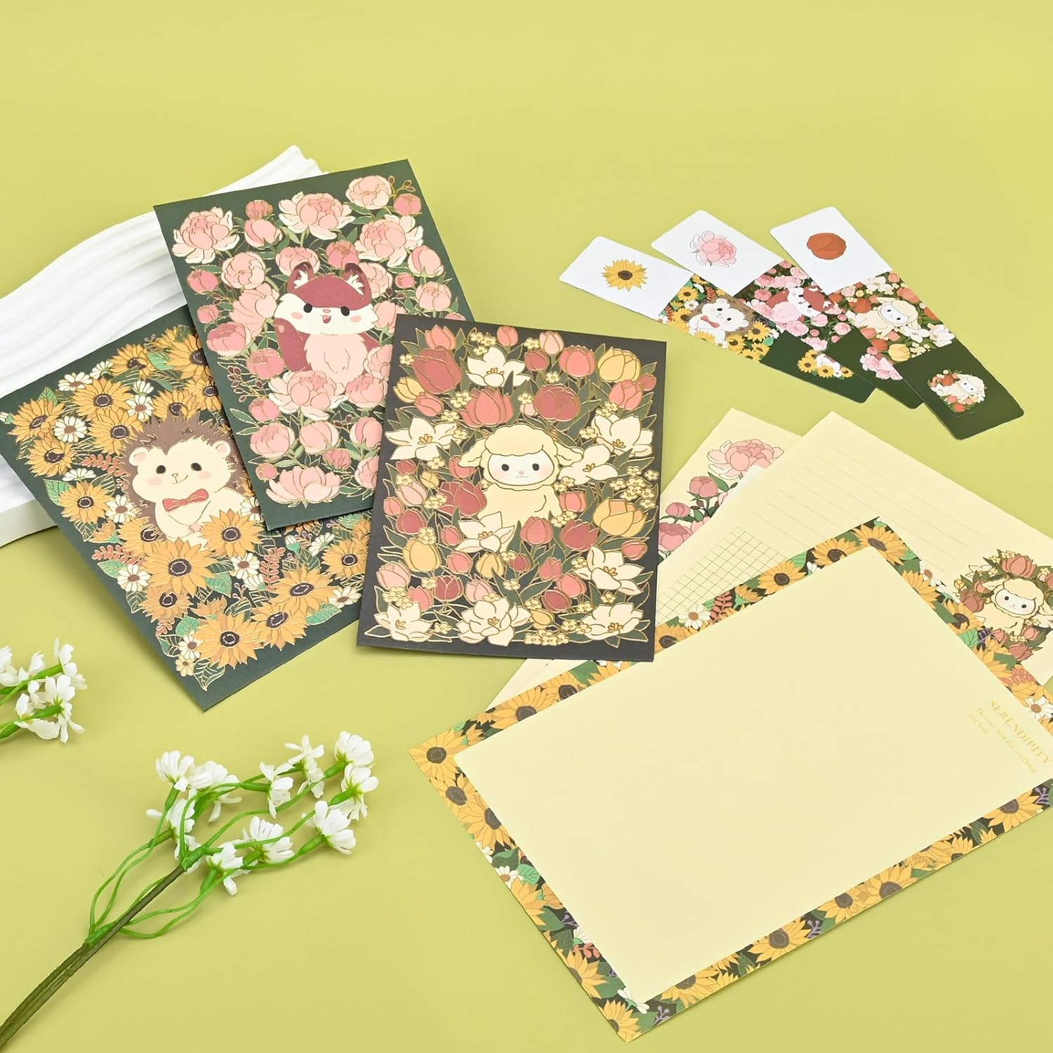 BAYTORY 36Pcs Stationery Paper and Envelopes Set, Cute Animal Patterns Envelope, Love Letter Papers Letter Writing Kit, 18 Paper Sheets + 9 Envelopes (Sheep, Hedgehog, Fox) image number 2