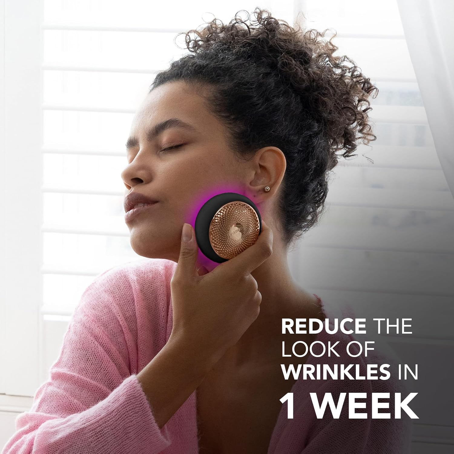 FOREO UFO 3-5-In-1 Full Facial LED Mask Treatment - Deep Moisturiser - Face Mask Beauty - Cryotherapy - Massager - Black