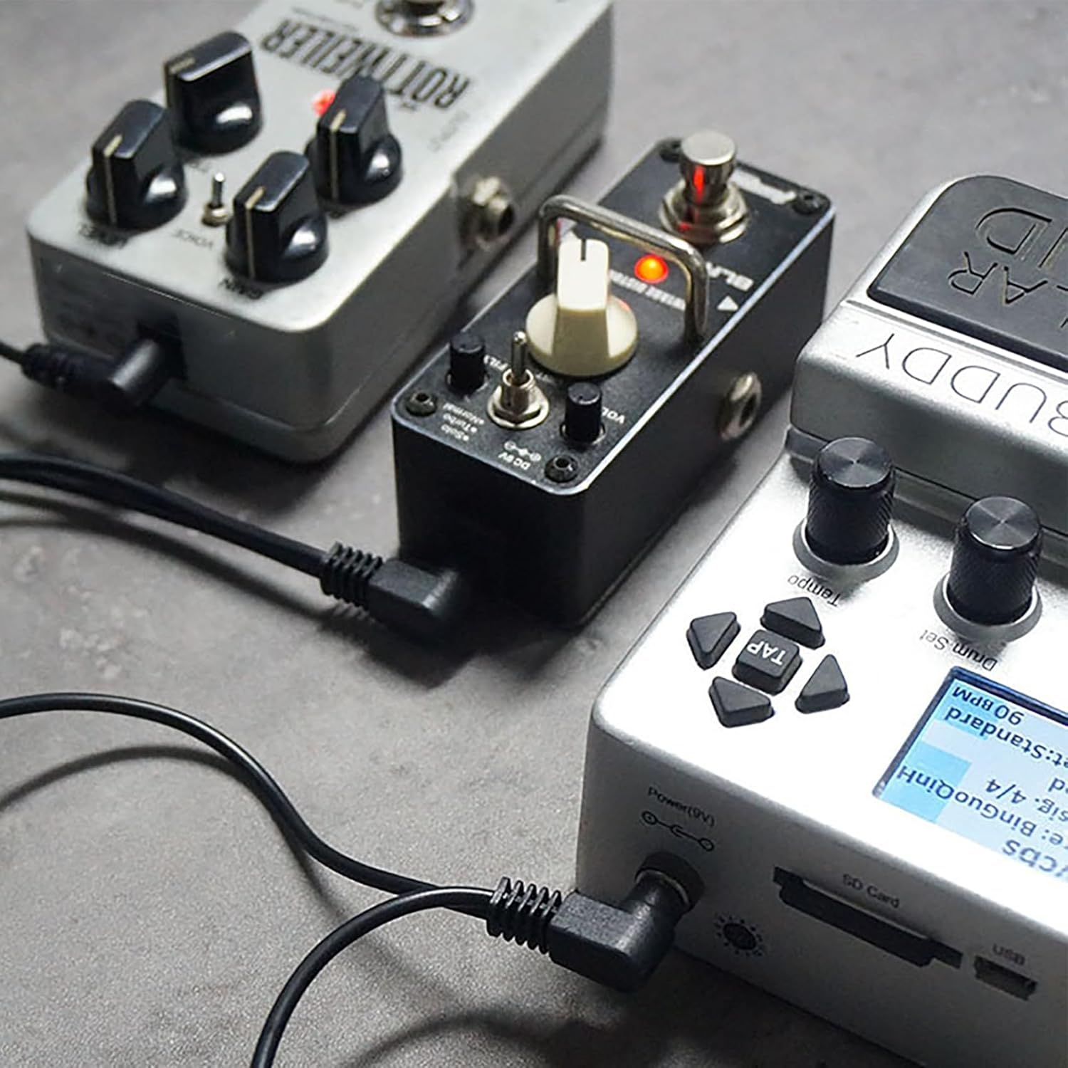 Tunghey Guitar Pedal Power Supply Adapter 9V DC 1A Tip Negative, 3 Way Daisy Chain Cables, Power Adapter for Guitar Pedal Bass Effect Pedal Board (9V1Adapter and 1To3)