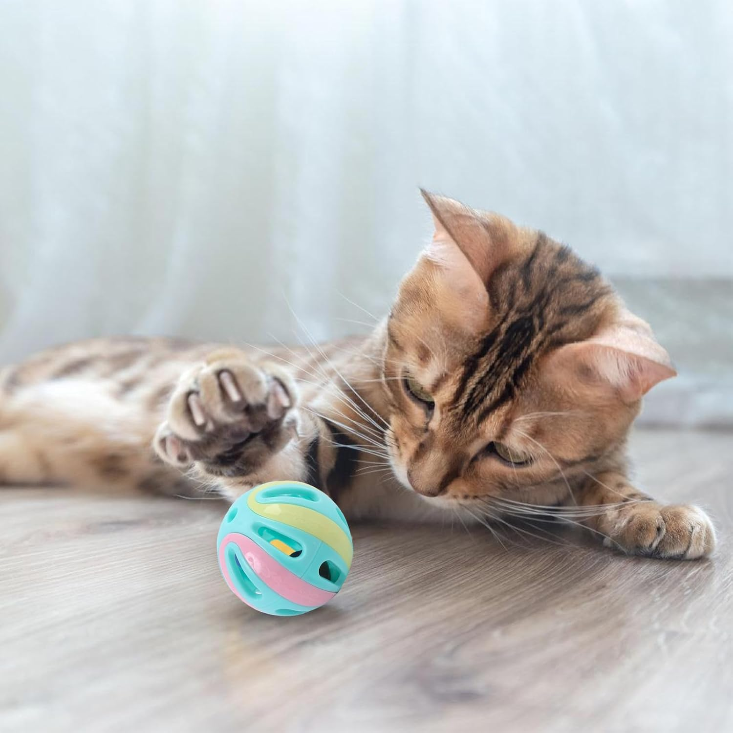 6Pcs Cat Toy Balls with Bell 8Cm Plastic Ball Cat Toys Jingle Bell Cat Toy Interactive Plastic Cat Toy Ball Large Cat Ball Pet Toys with Bell Kitten Activity Chase Pounce Play for Indoor Cats Kittens
