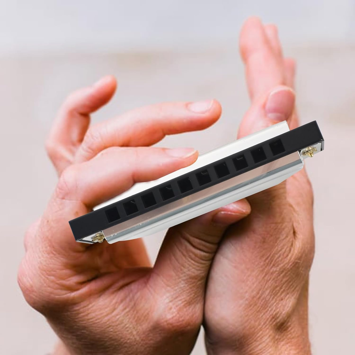 East Top 10 Holes Diatonic Harmonica Key of C, 20 Tones Blues Harp Mouth Organ with Black Cover,Professional & Beginner-Friendly Harmonica for Adults, Musicians, and Students (Pink)